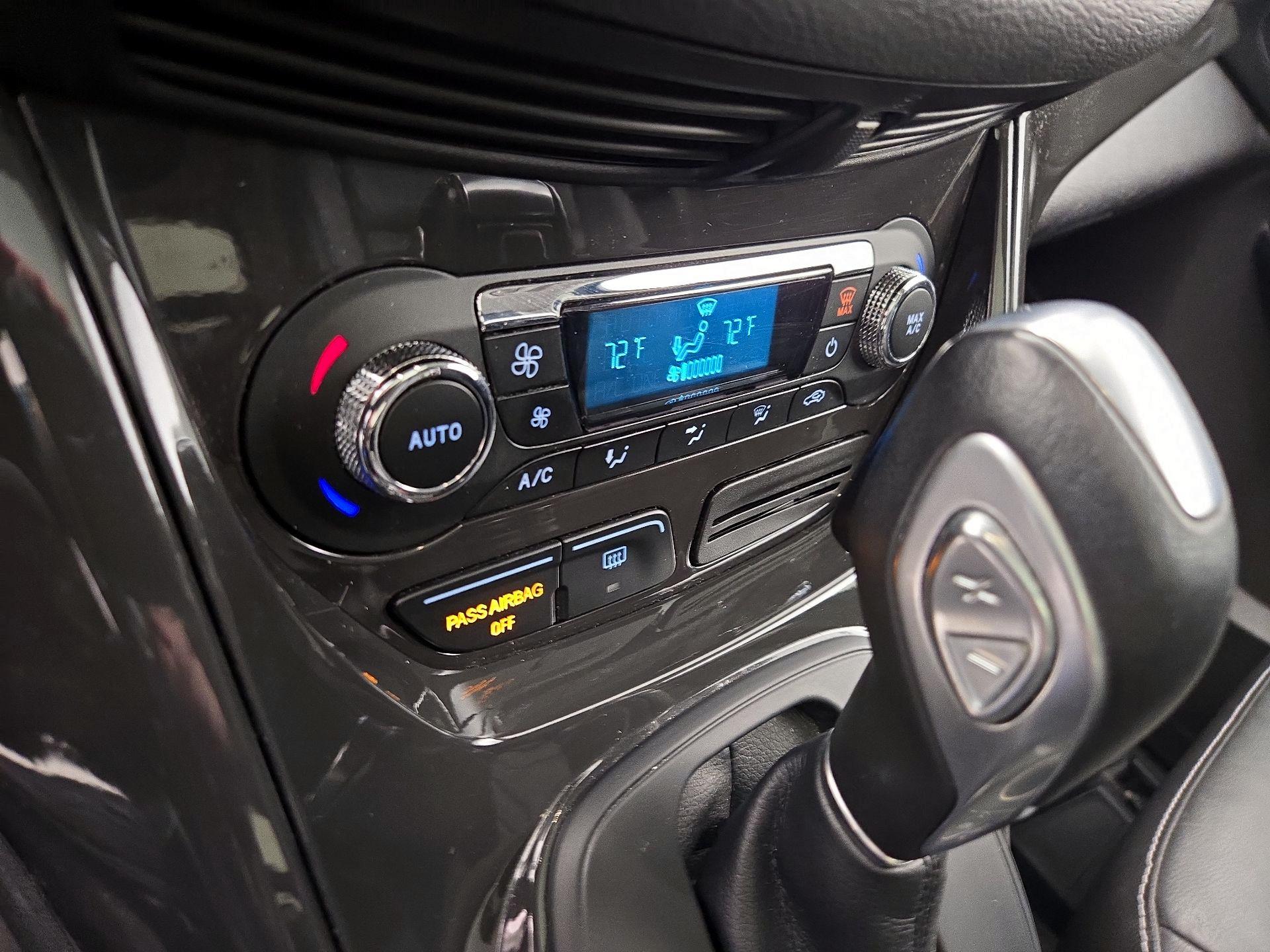 Thumbnail: 2016 Ford Escape - 16