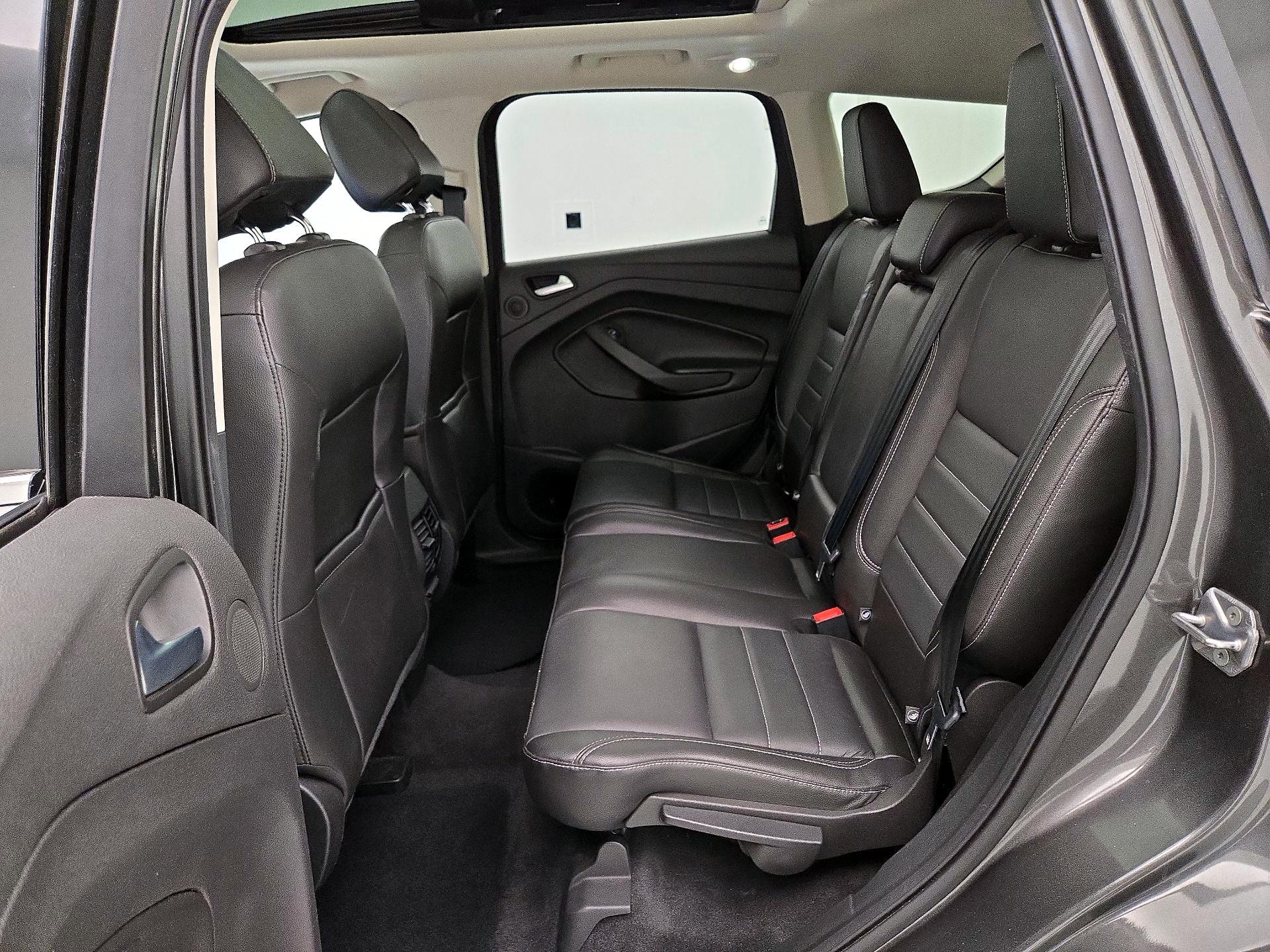 Thumbnail: 2016 Ford Escape - 20