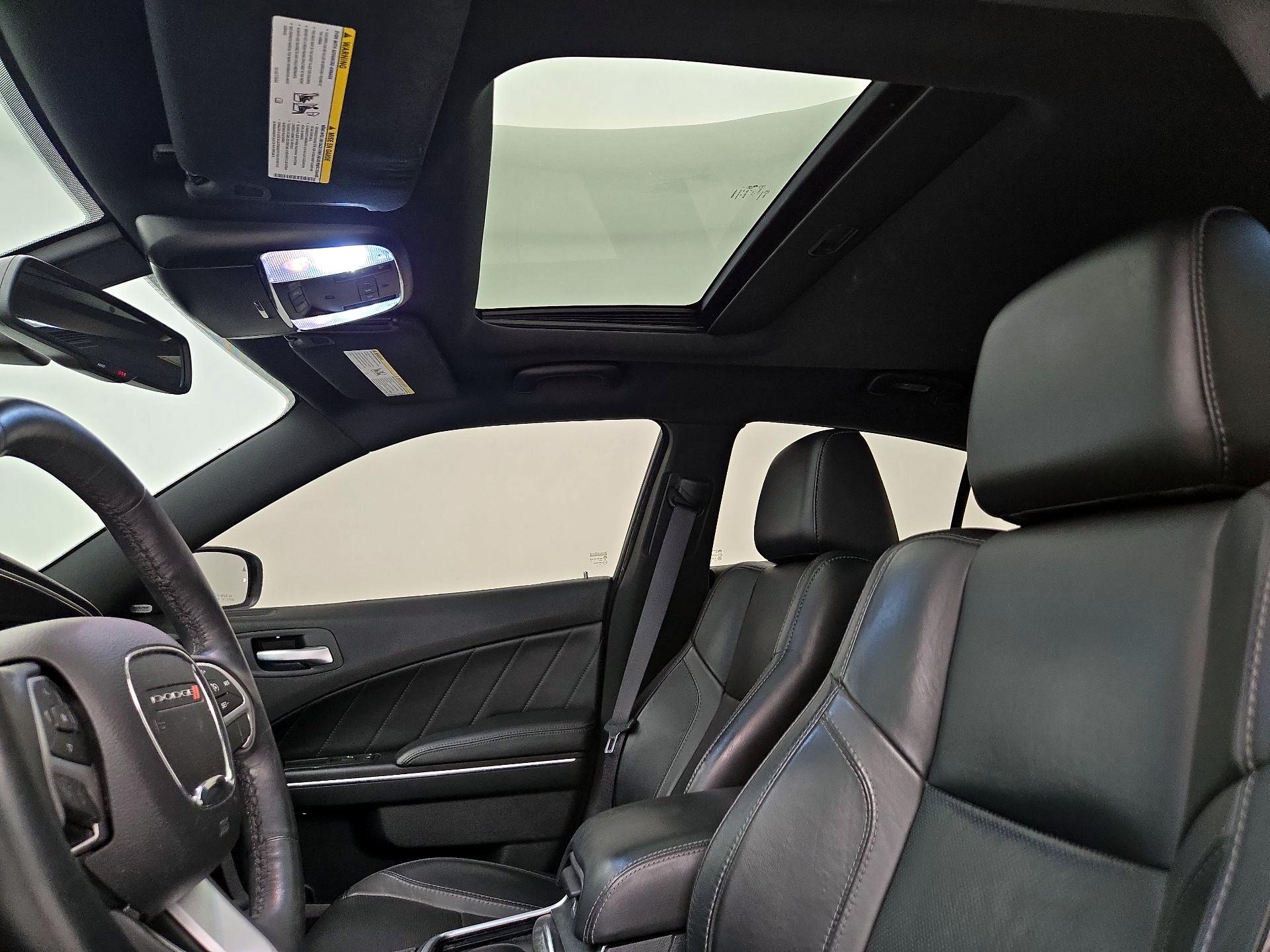 Thumbnail: 2016 Dodge Charger - 20
