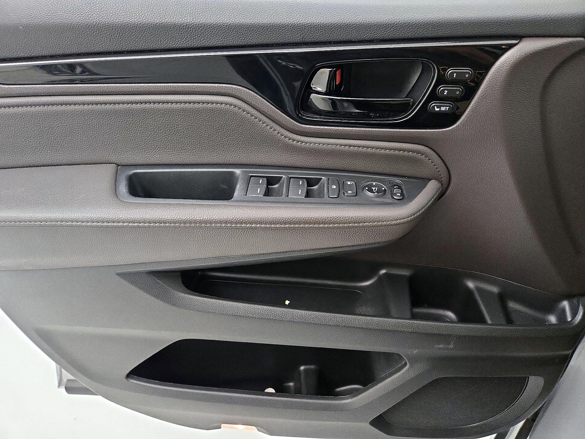 Thumbnail: 2021 Honda Odyssey - 12