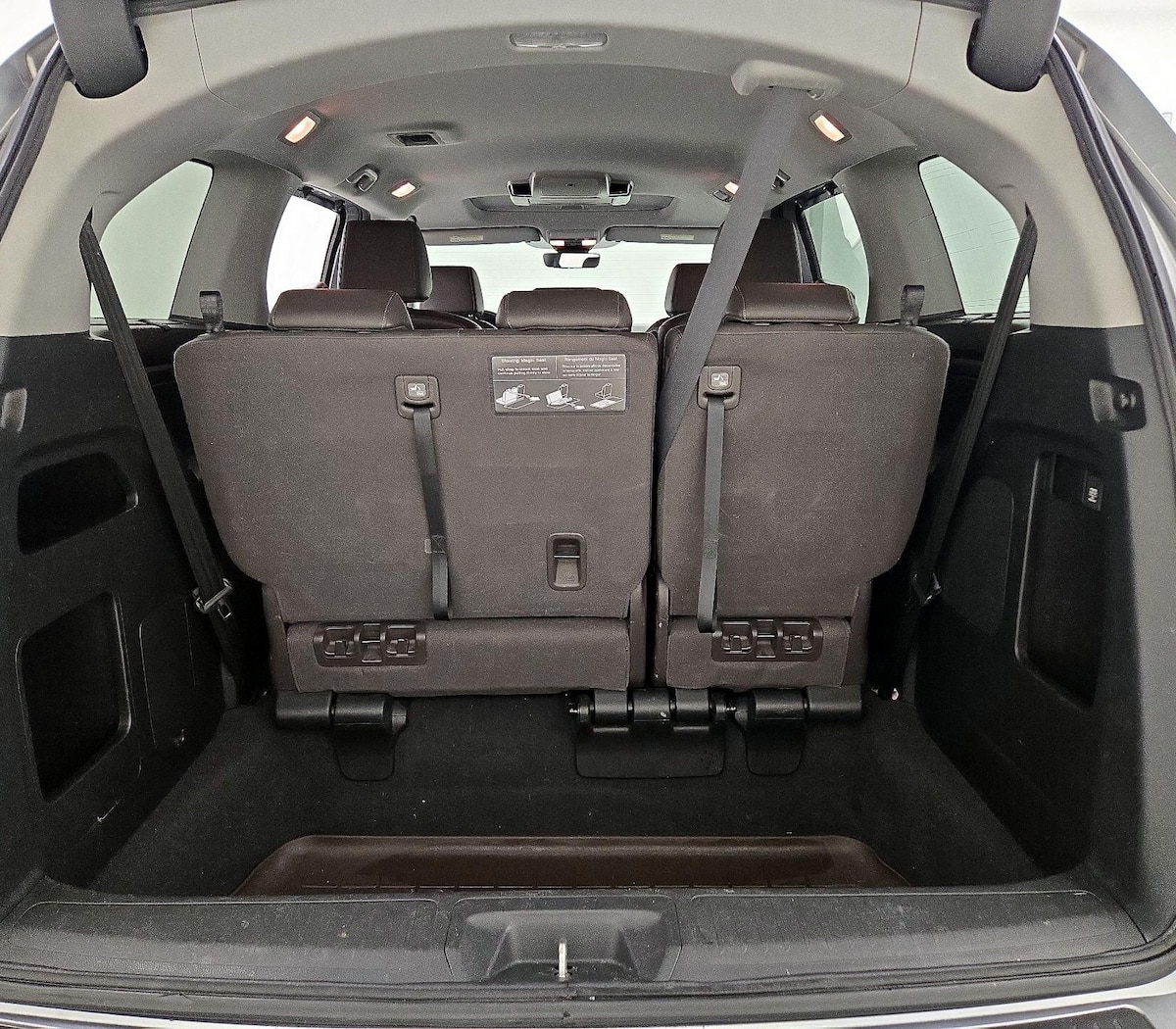 Trunk/Cargo (Seats Up)