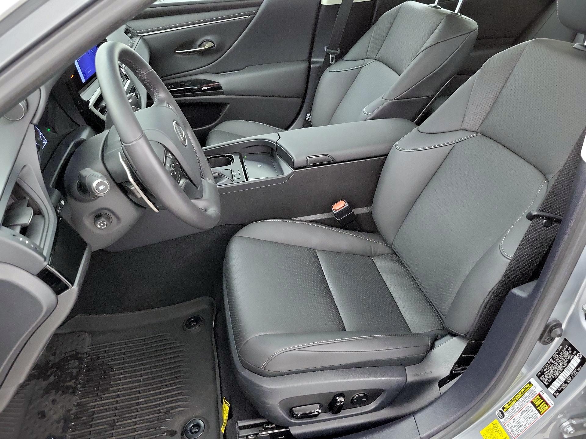 Thumbnail: 2024 Lexus ES - 11