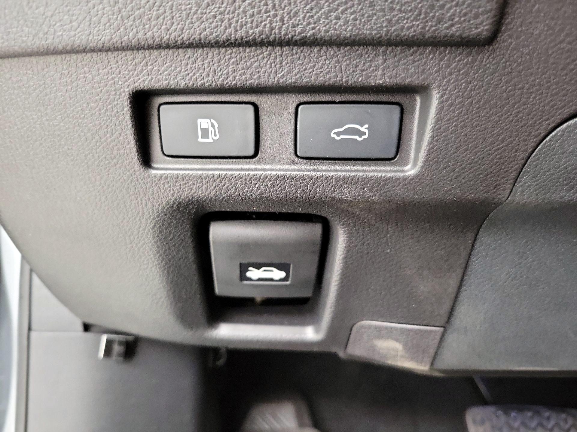 Thumbnail: 2024 Lexus ES - 13