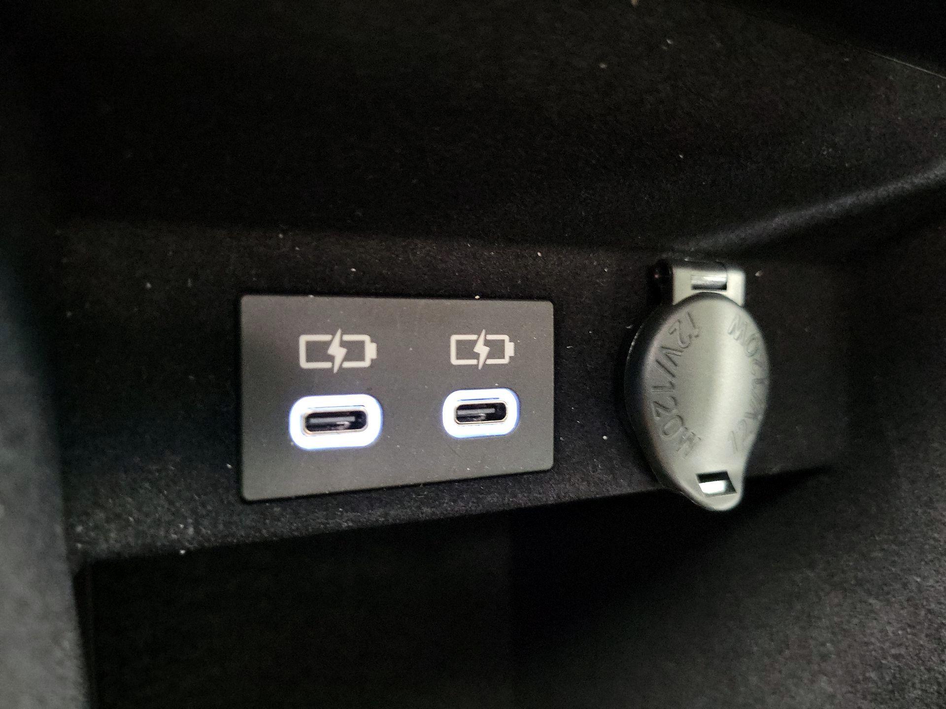 Thumbnail: 2024 Lexus ES - 18