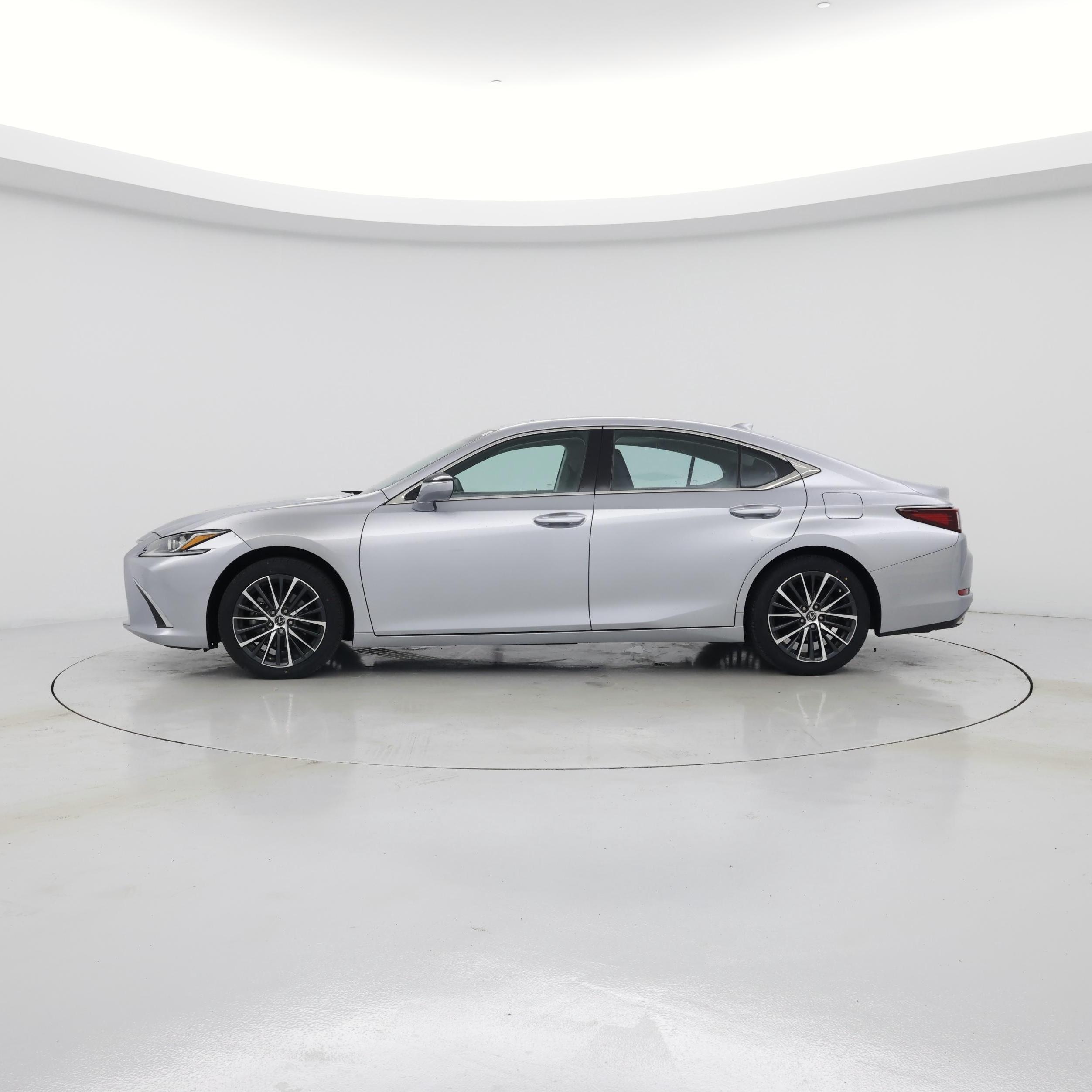 Thumbnail: 2024 Lexus ES - 3