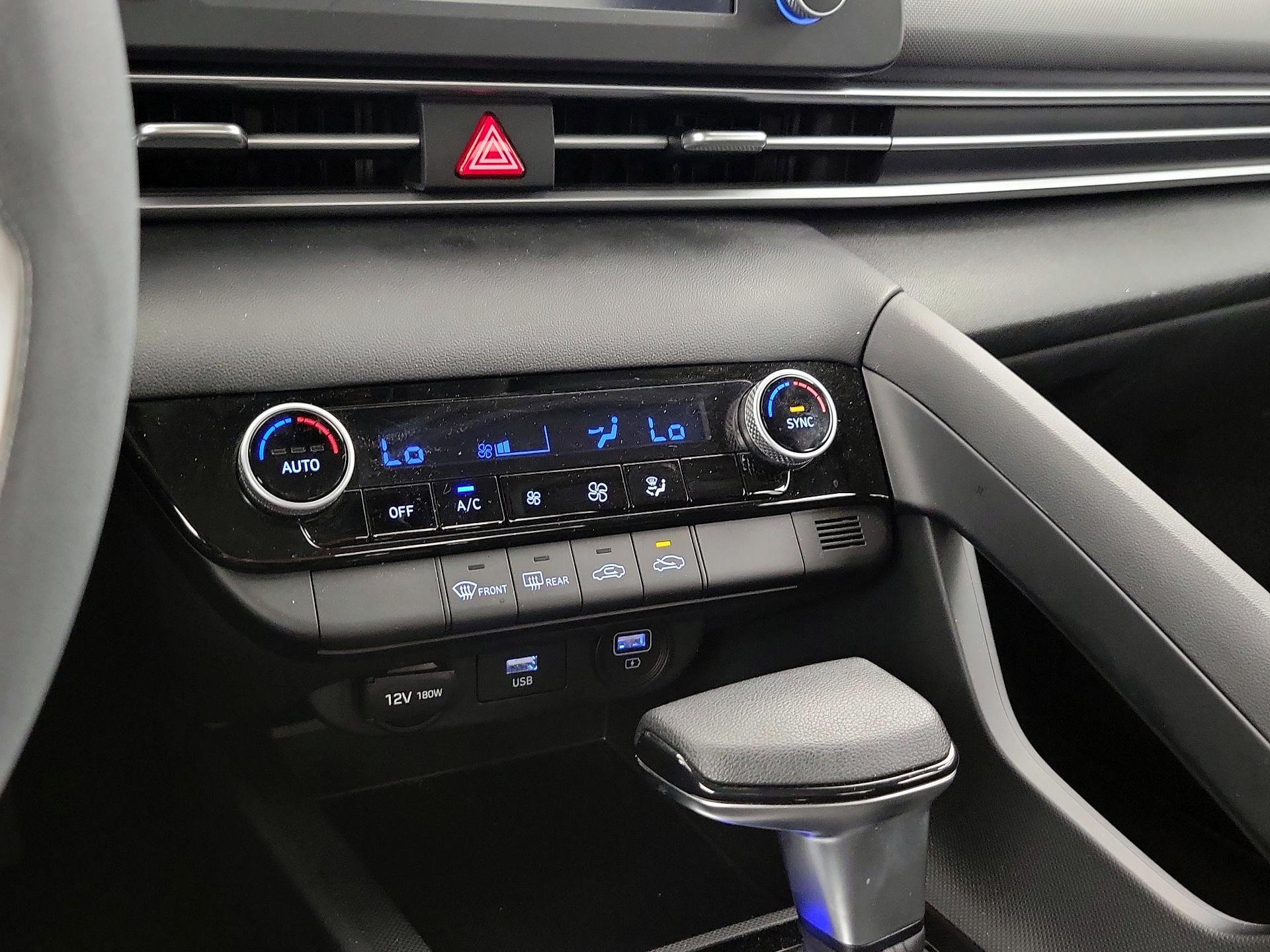 Thumbnail: 2021 Hyundai Elantra - 15