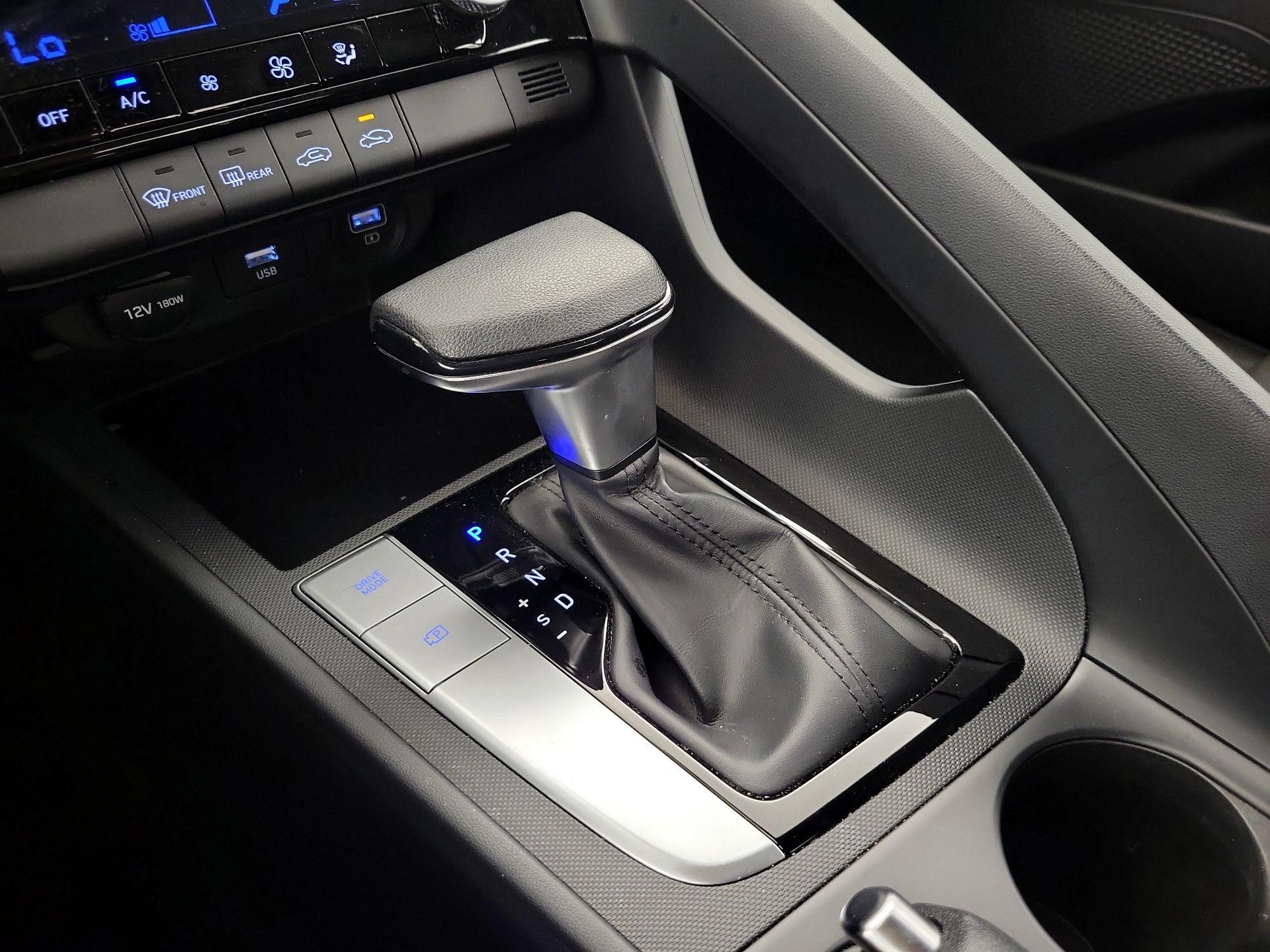 Thumbnail: 2021 Hyundai Elantra - 16