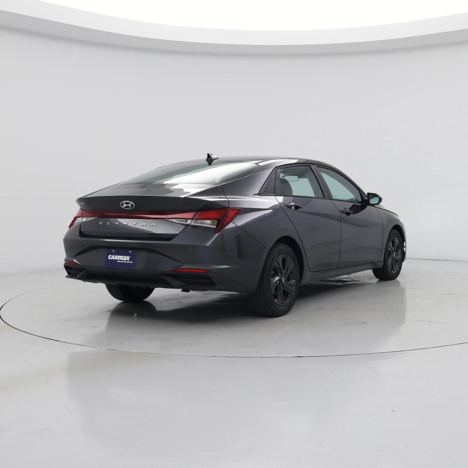 Thumbnail: 2021 Hyundai Elantra - 8