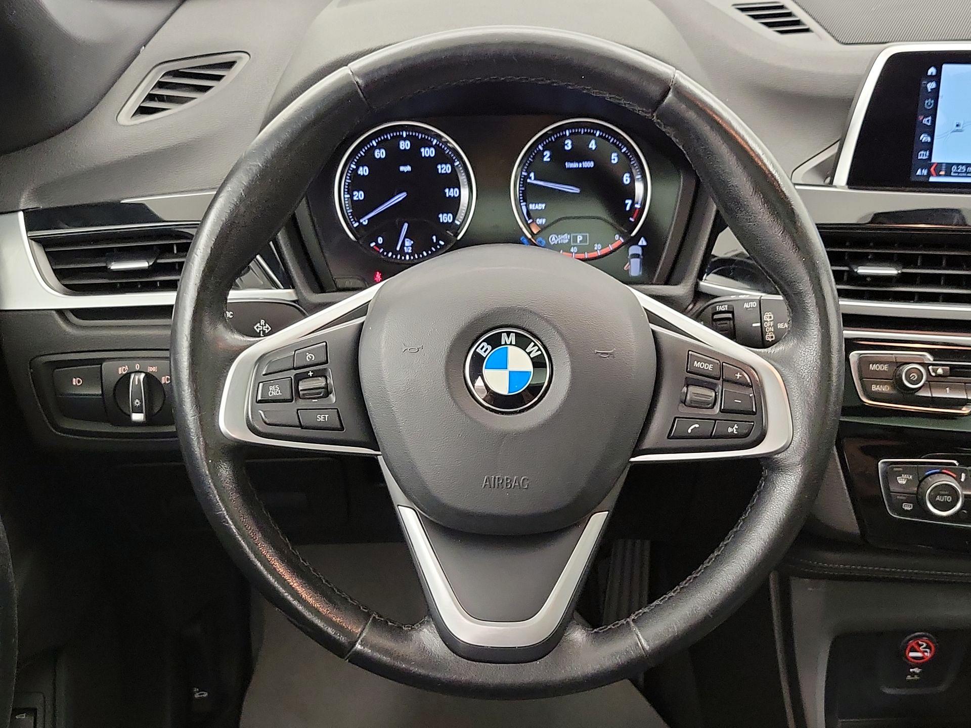 Thumbnail: 2019 BMW X1 - 10
