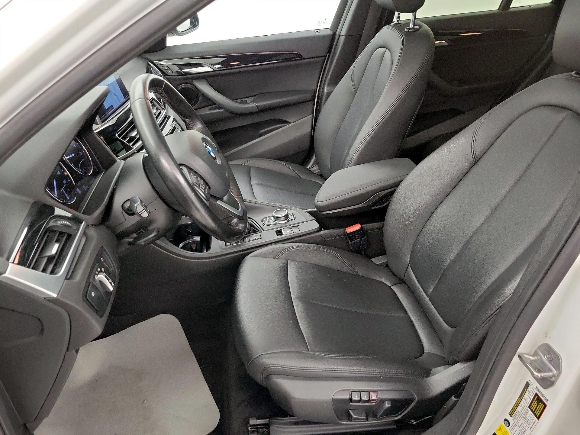 Thumbnail: 2019 BMW X1 - 11