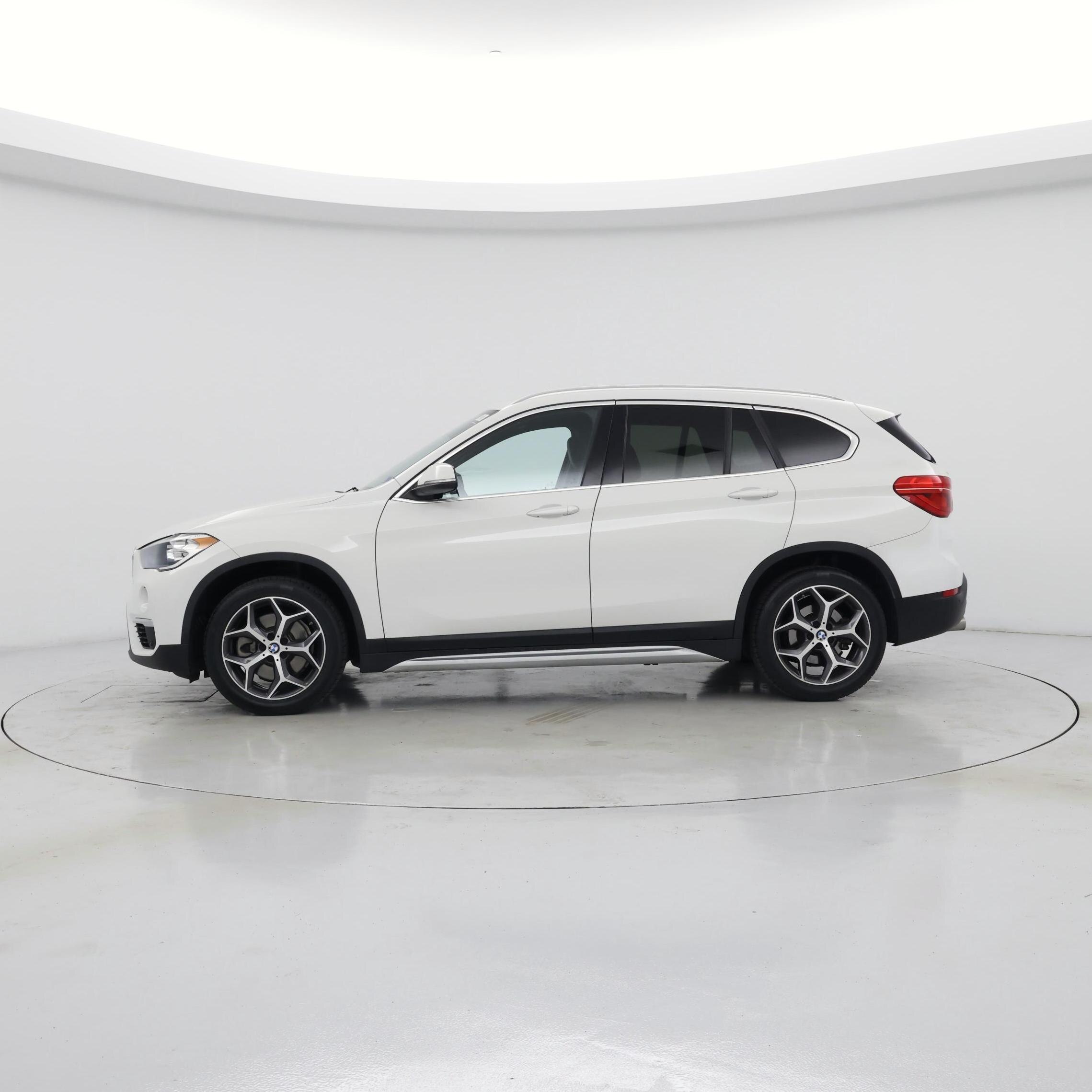 Thumbnail: 2019 BMW X1 - 3