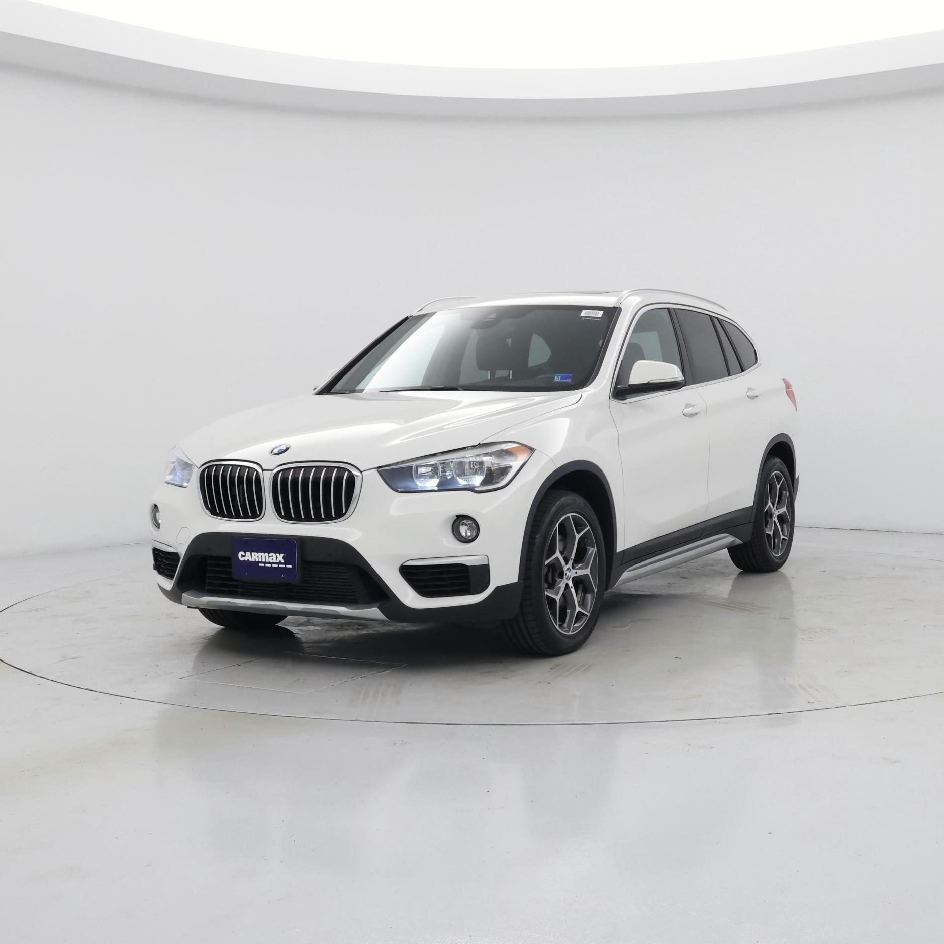 Thumbnail: 2019 BMW X1 - 4