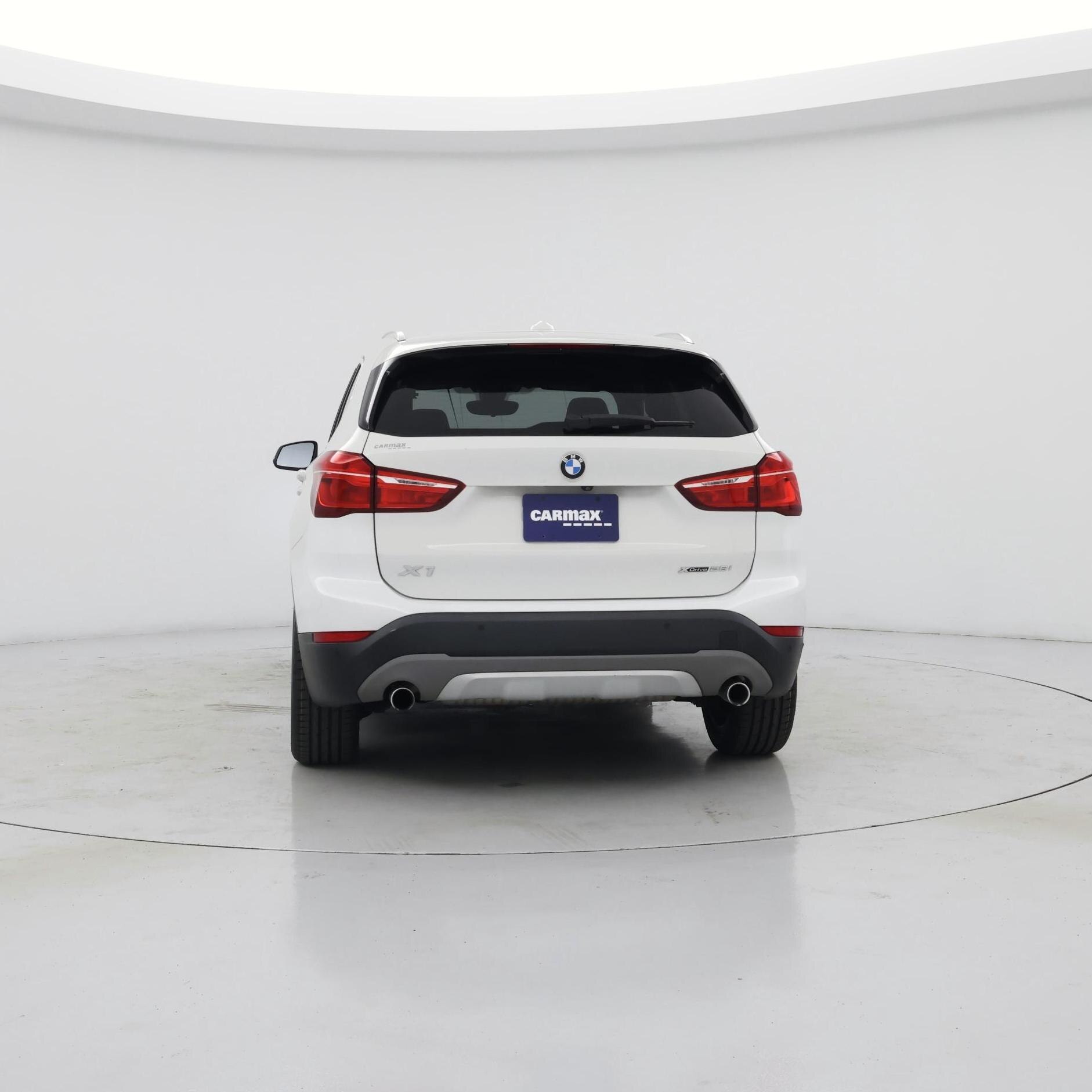 Thumbnail: 2019 BMW X1 - 6