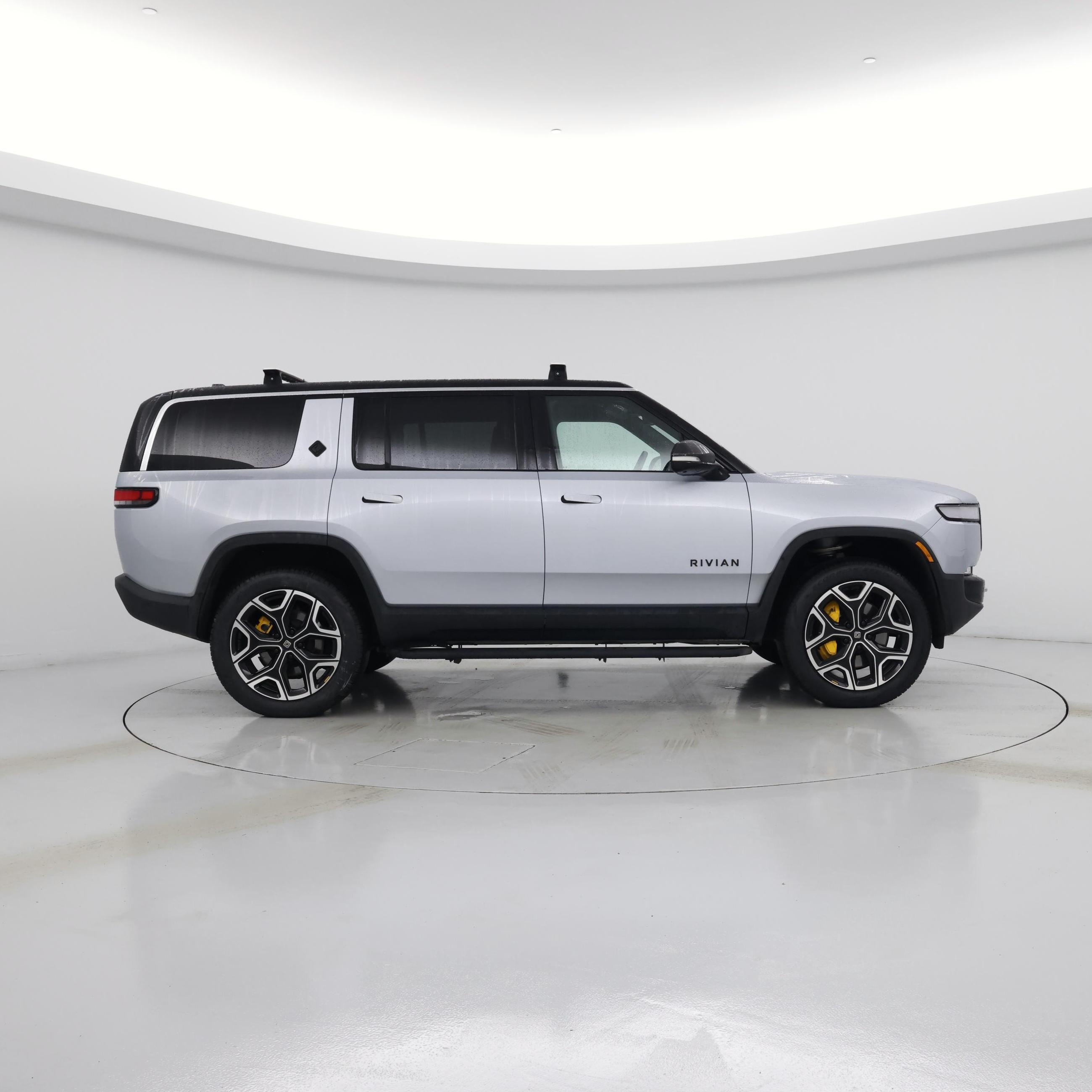 Thumbnail: 2023 Rivian R1S - 7