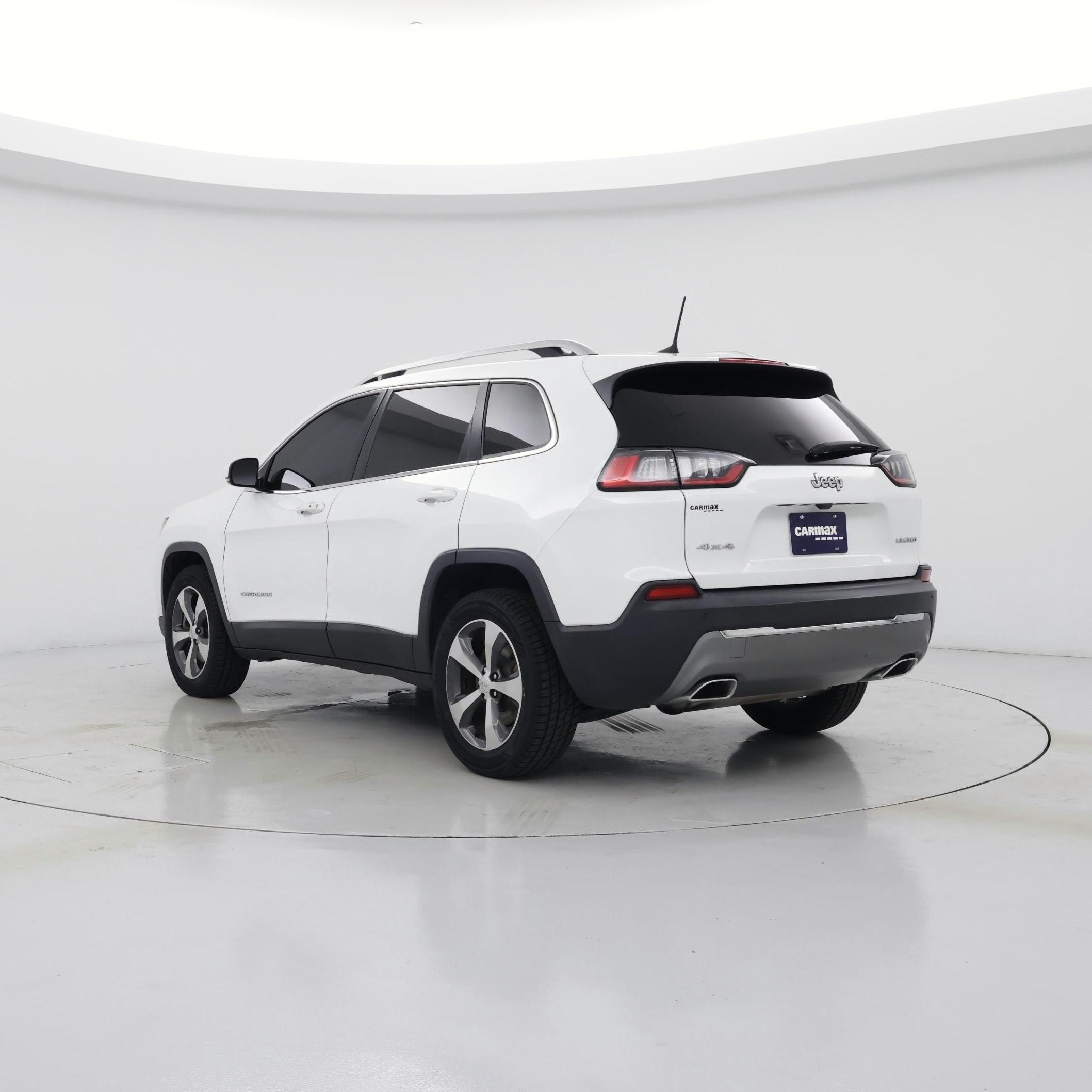 Thumbnail: 2019 Jeep Cherokee - 2