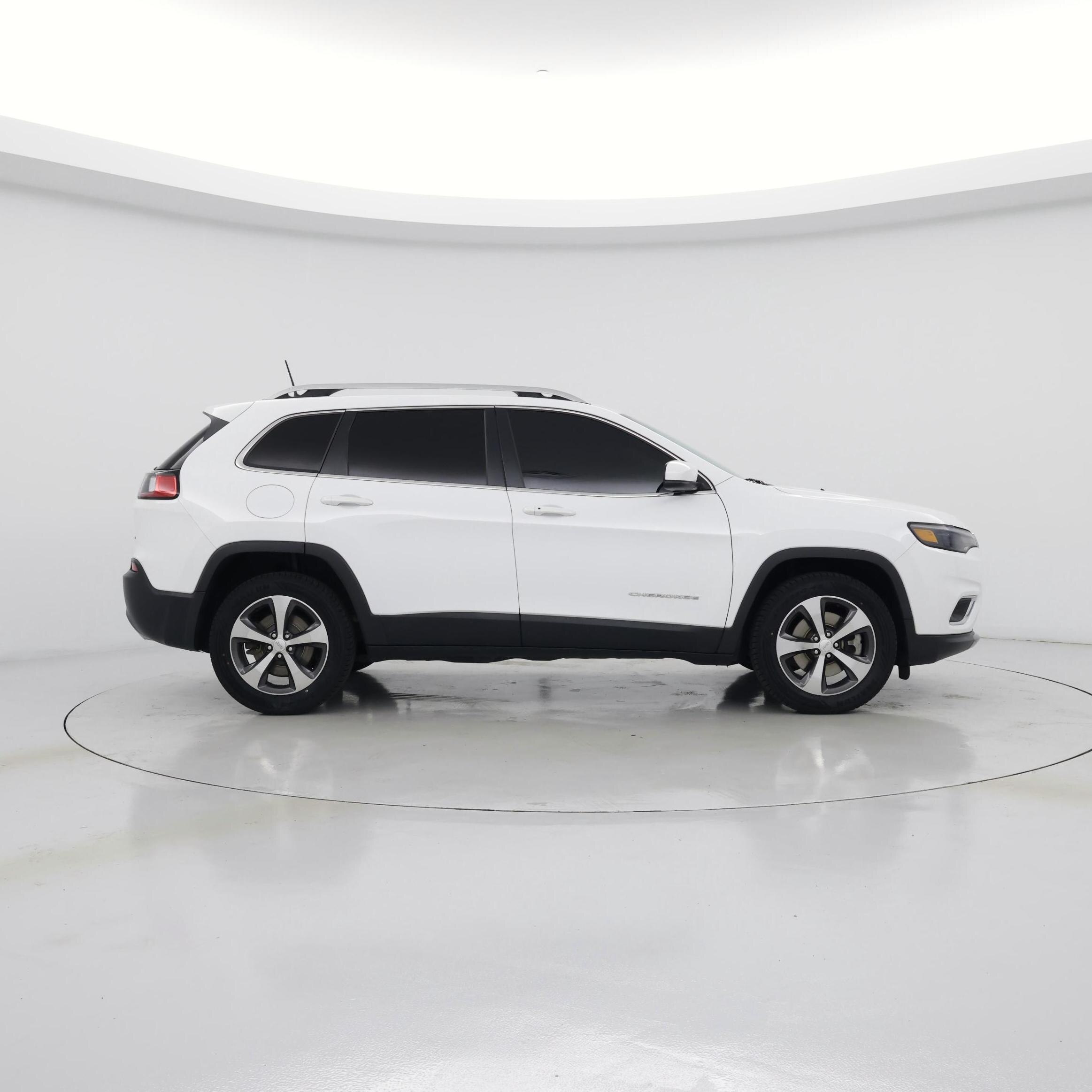 Thumbnail: 2019 Jeep Cherokee - 7