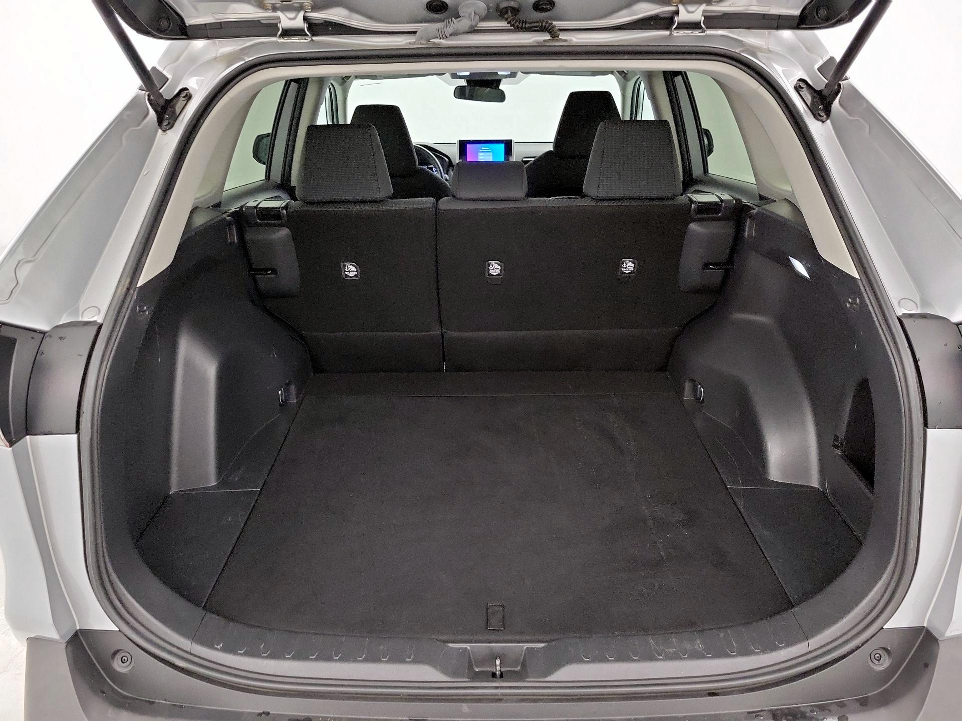 Thumbnail: 2023 Toyota RAV4 - 20