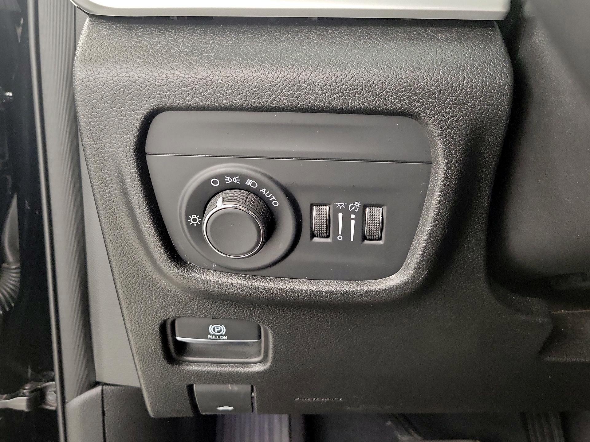 Thumbnail: 2023 Jeep Grand Cherokee - 13