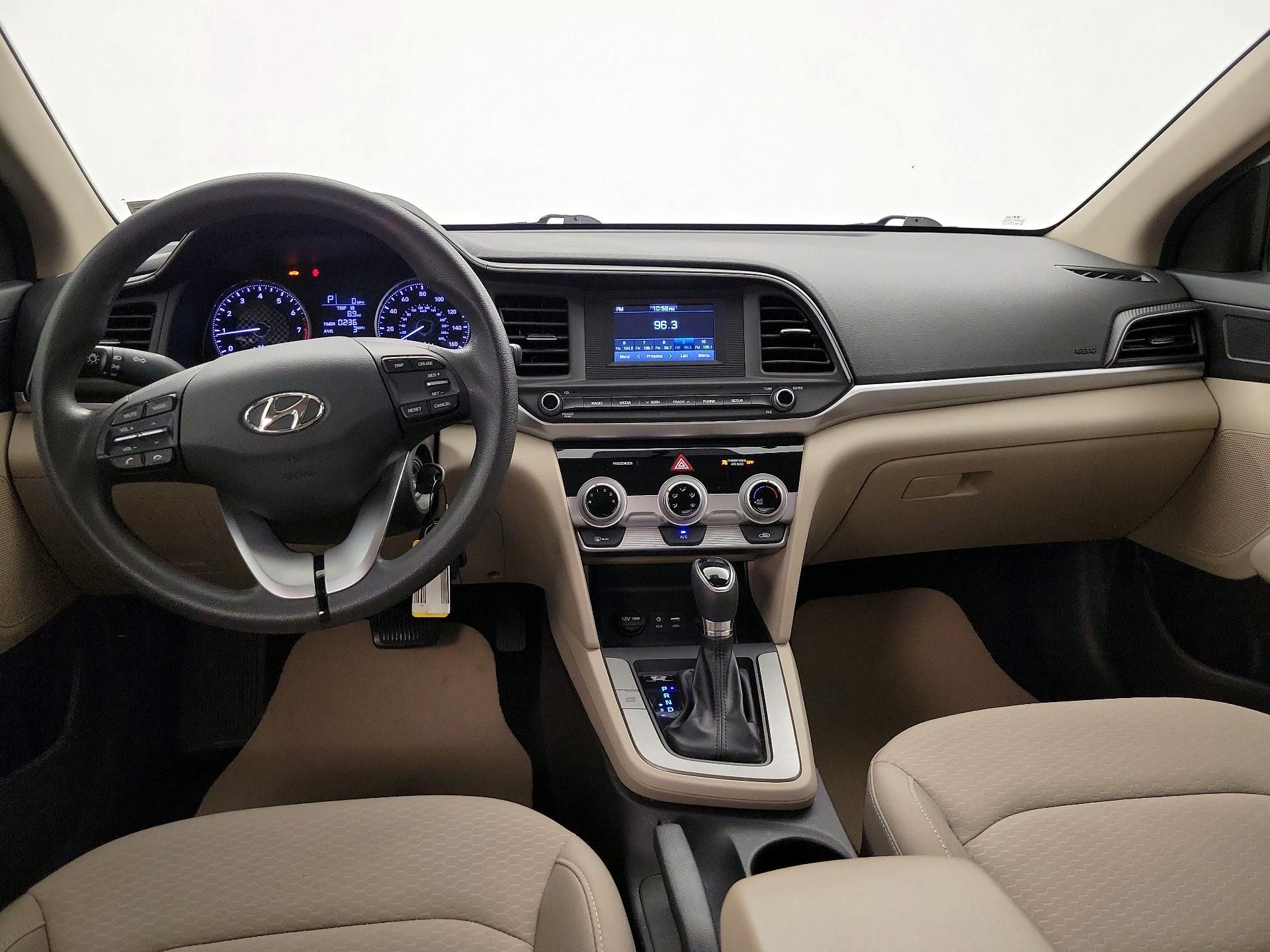 Thumbnail: 2019 Hyundai Elantra - 9
