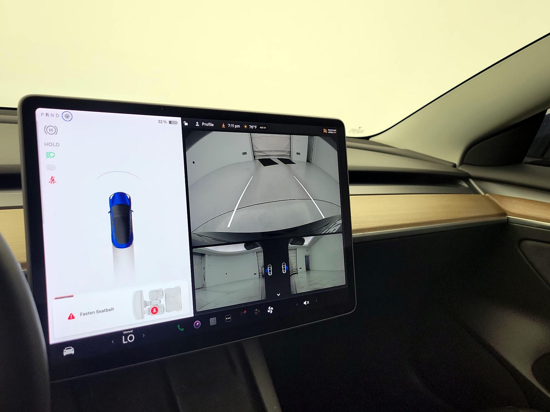 Thumbnail: 2022 Tesla Model 3 - 14