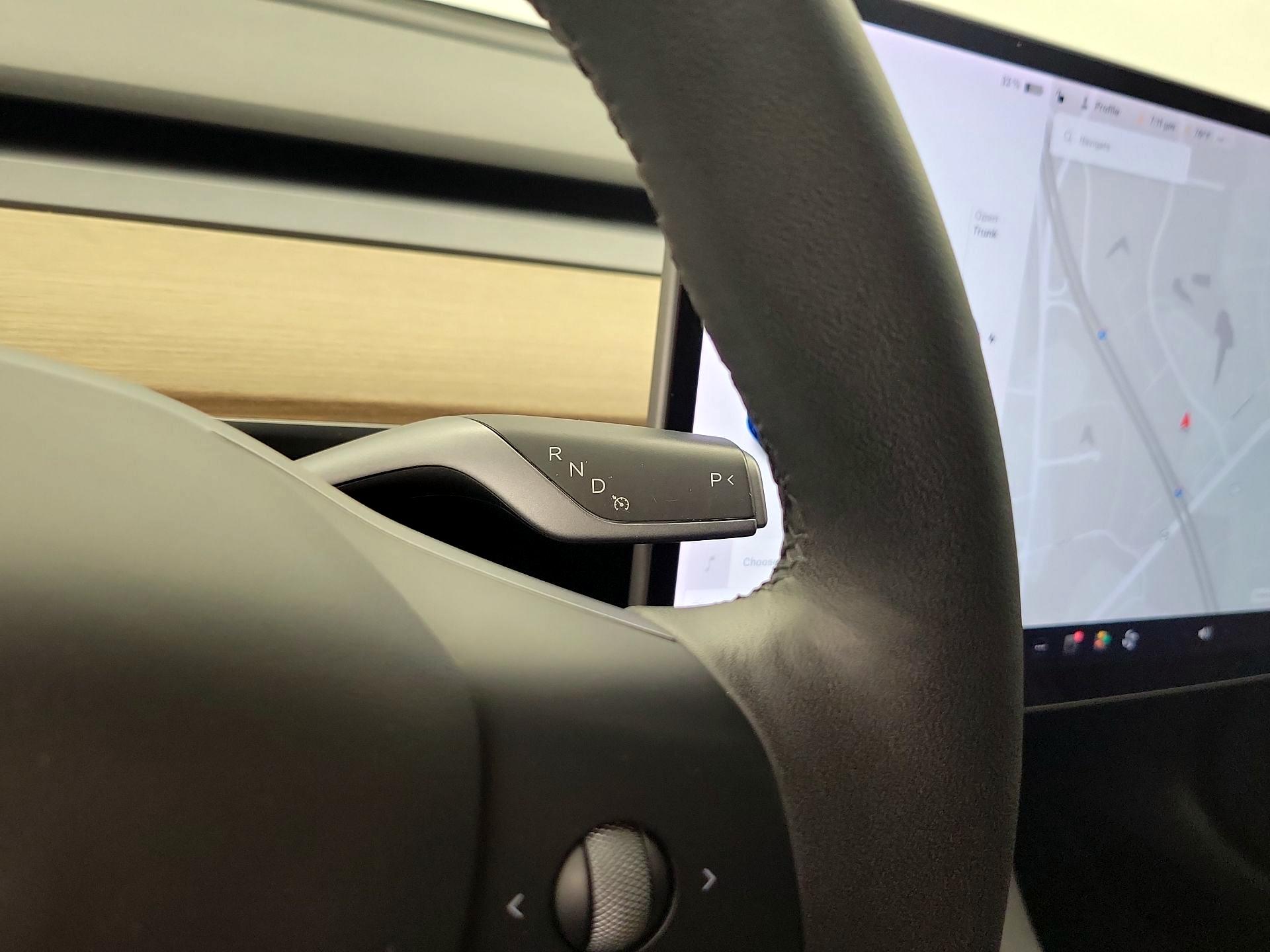 Thumbnail: 2022 Tesla Model 3 - 17