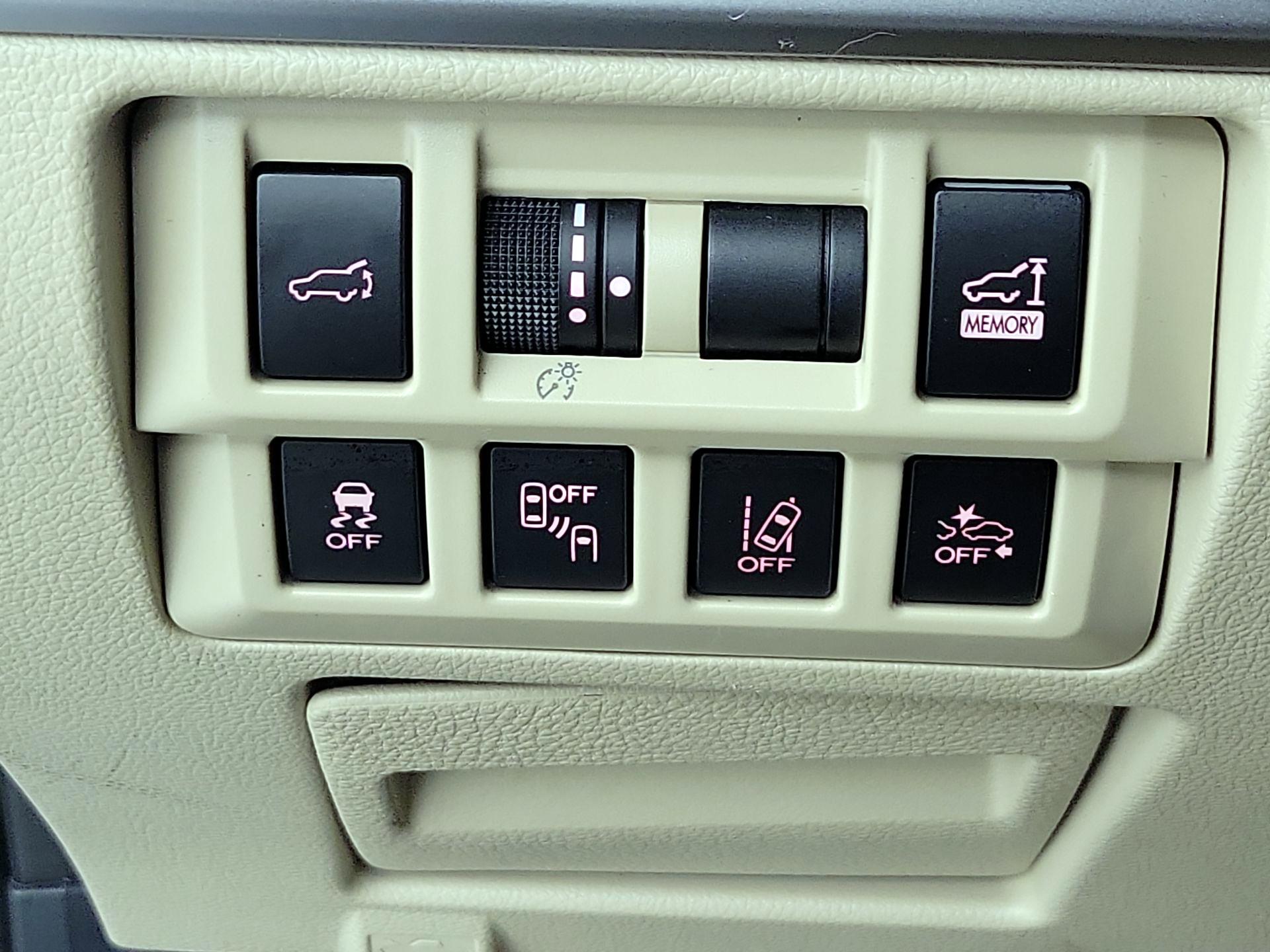 Thumbnail: 2018 Subaru Outback - 13