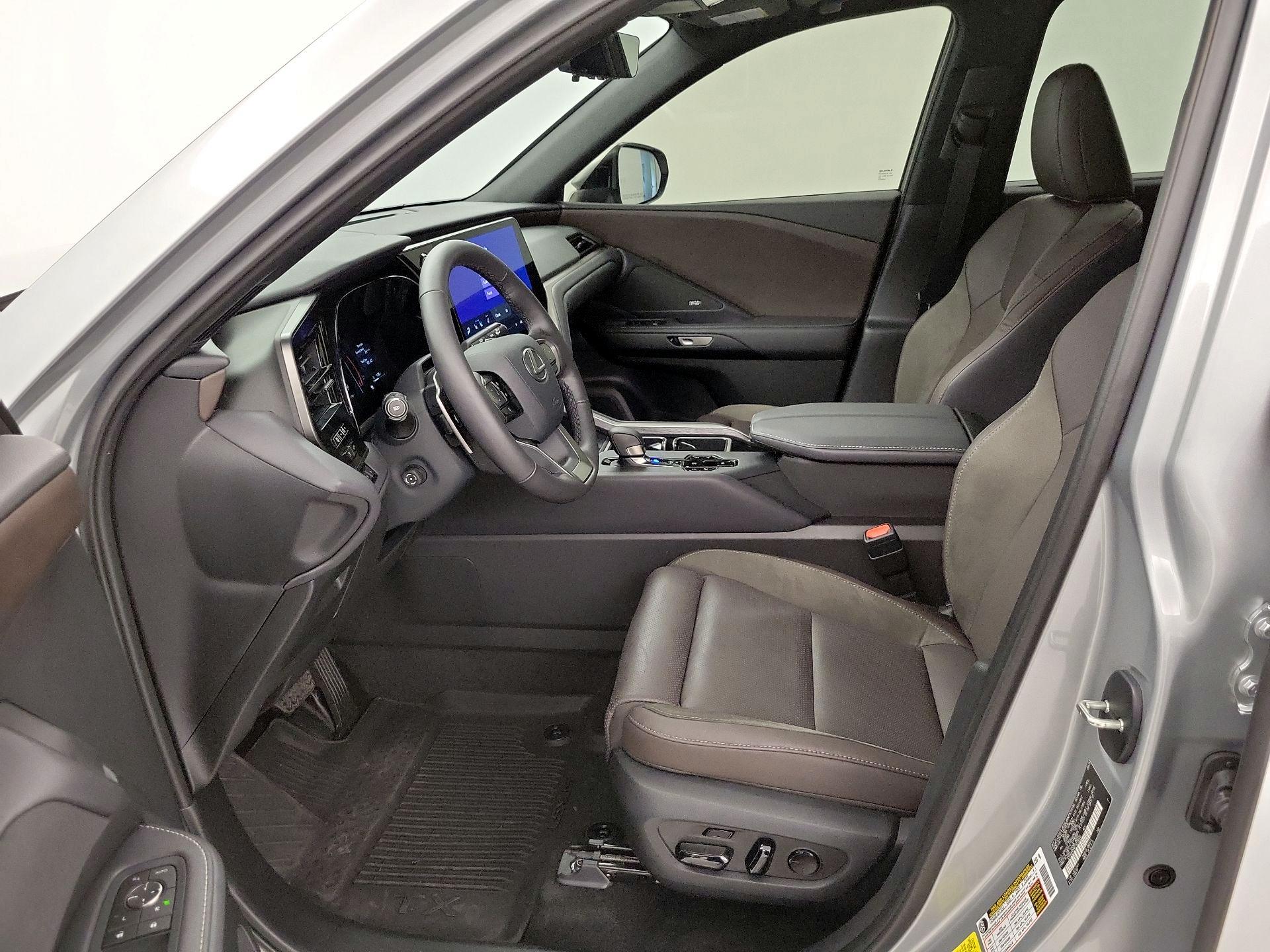 Thumbnail: 2025 Lexus TX - 11