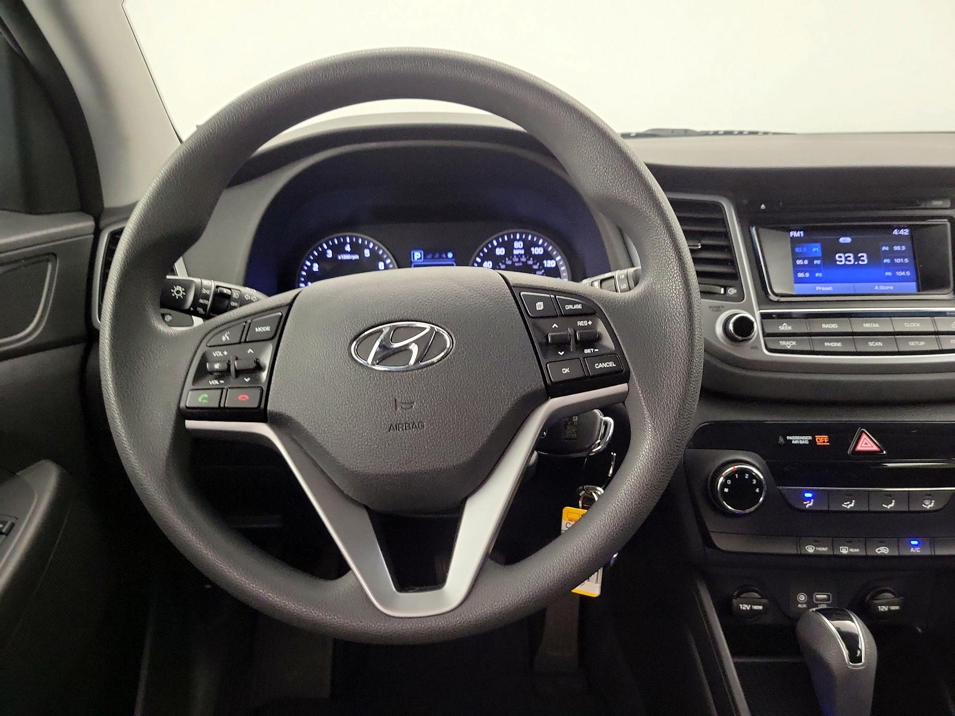 Thumbnail: 2017 Hyundai Tucson - 10