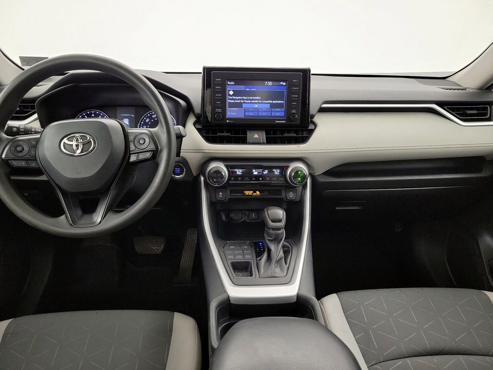 Thumbnail: 2021 Toyota RAV4 - 9