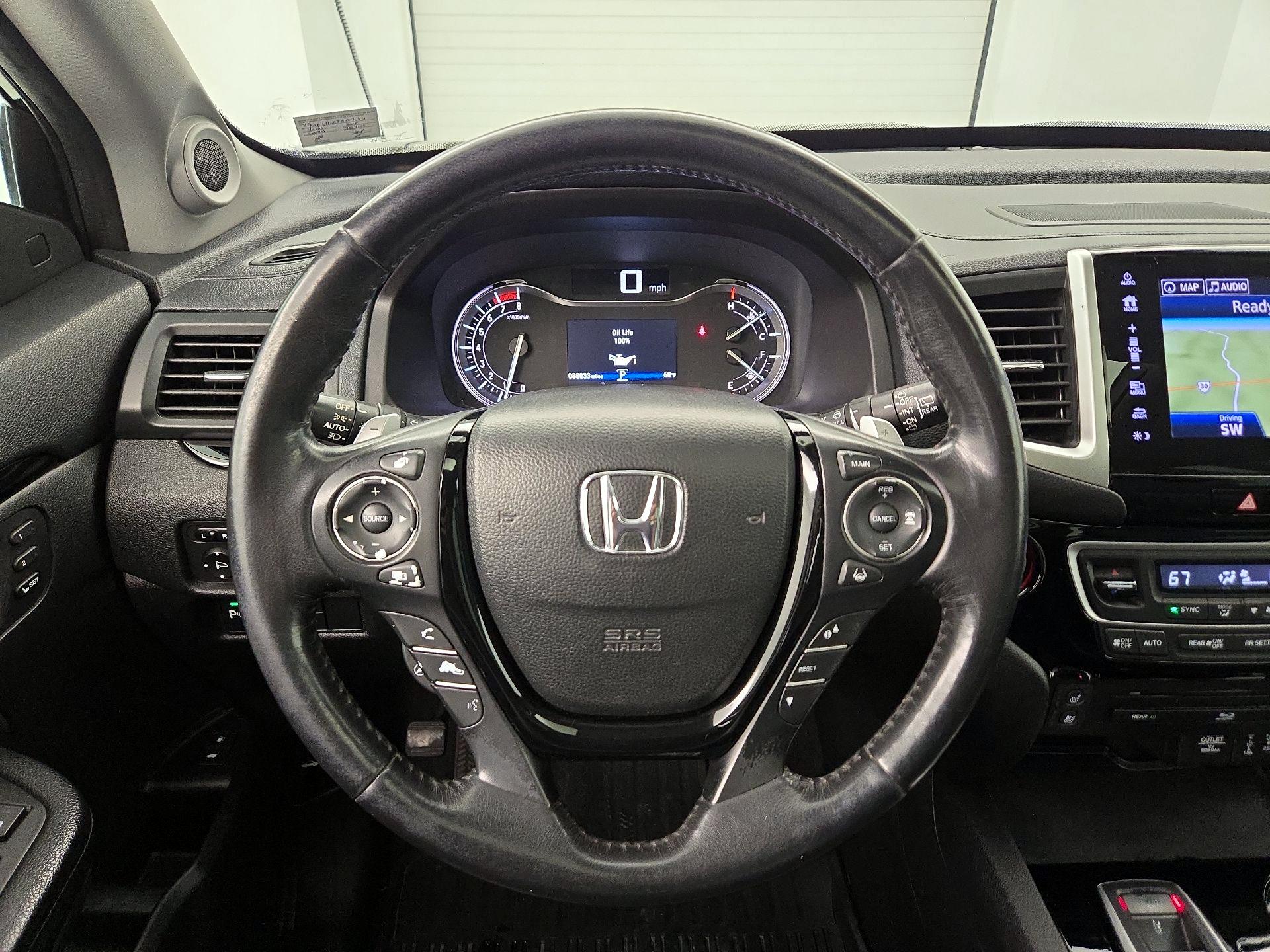 Thumbnail: 2018 Honda Pilot - 10