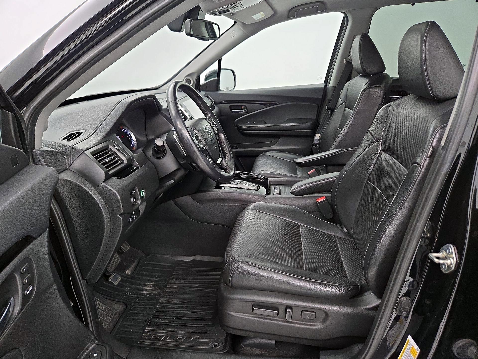Thumbnail: 2018 Honda Pilot - 11