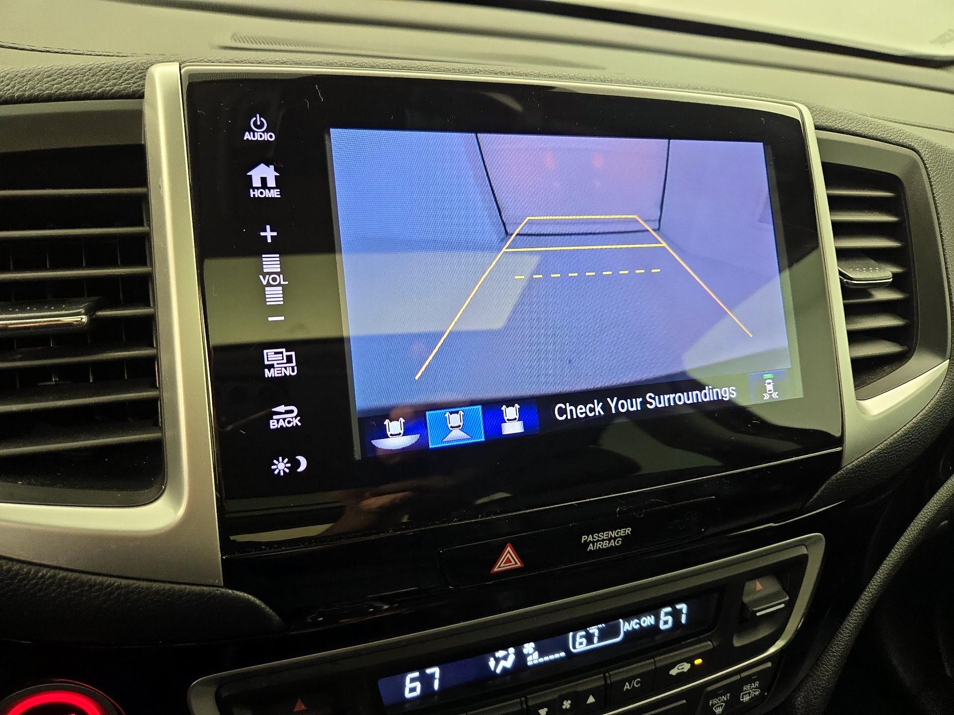 Thumbnail: 2018 Honda Pilot - 15