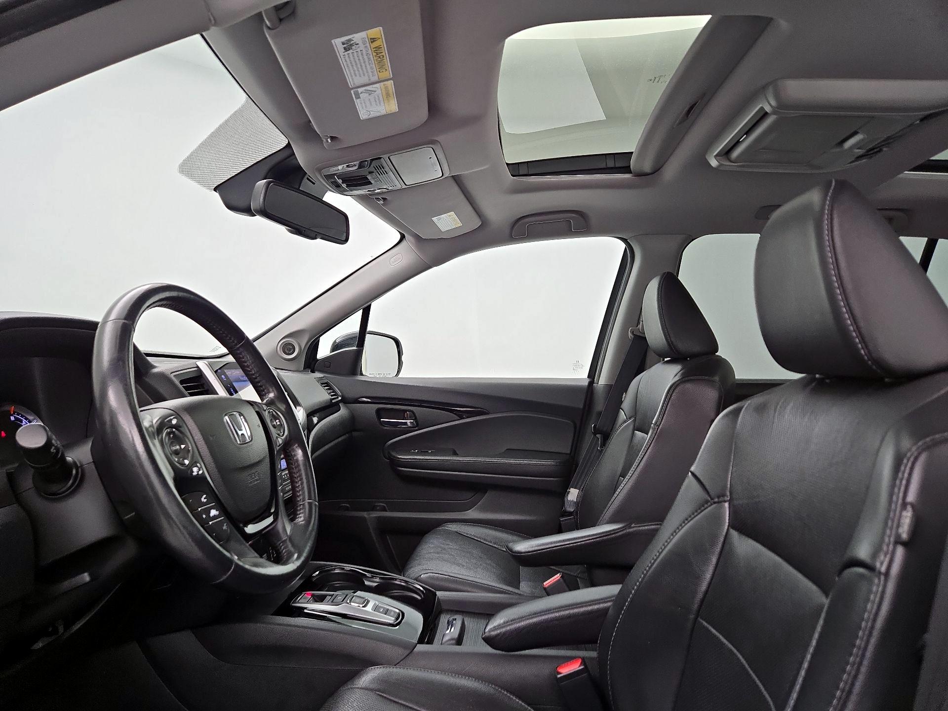 Thumbnail: 2018 Honda Pilot - 20
