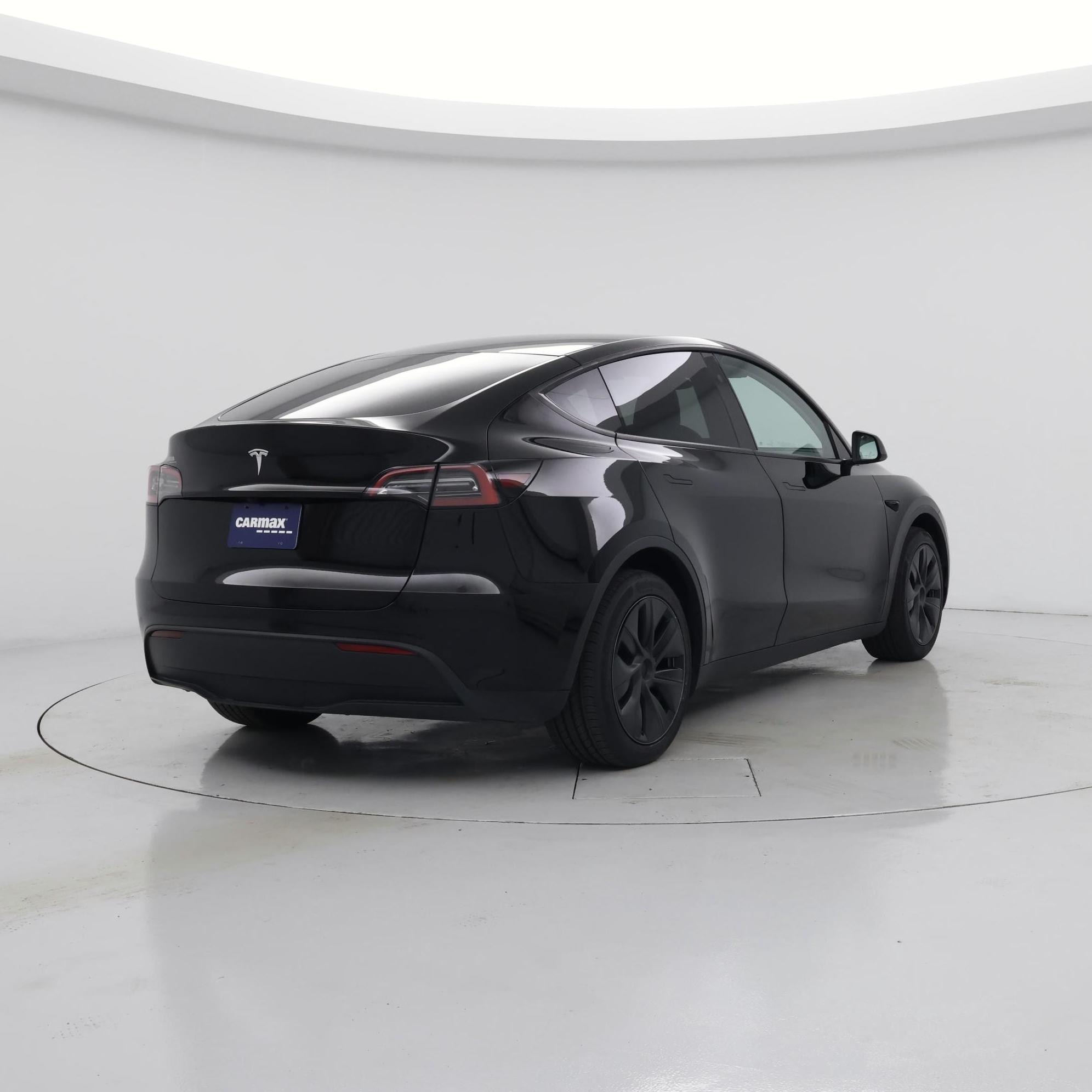 Thumbnail: 2025 Tesla Model Y - 8