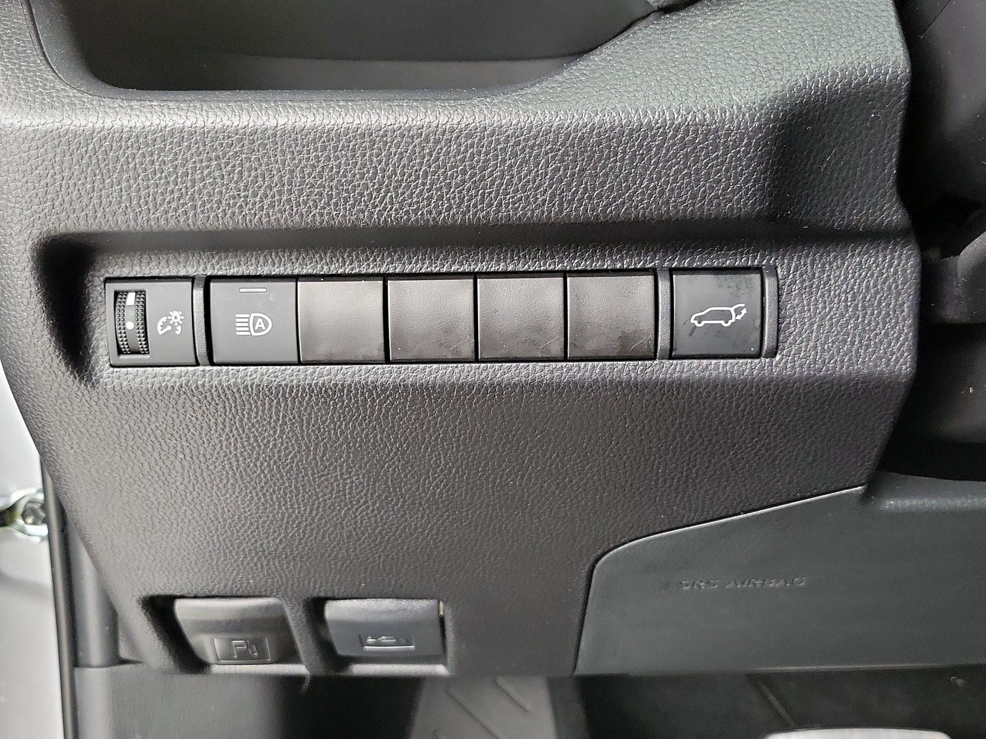 Thumbnail: 2025 Toyota RAV4 - 13