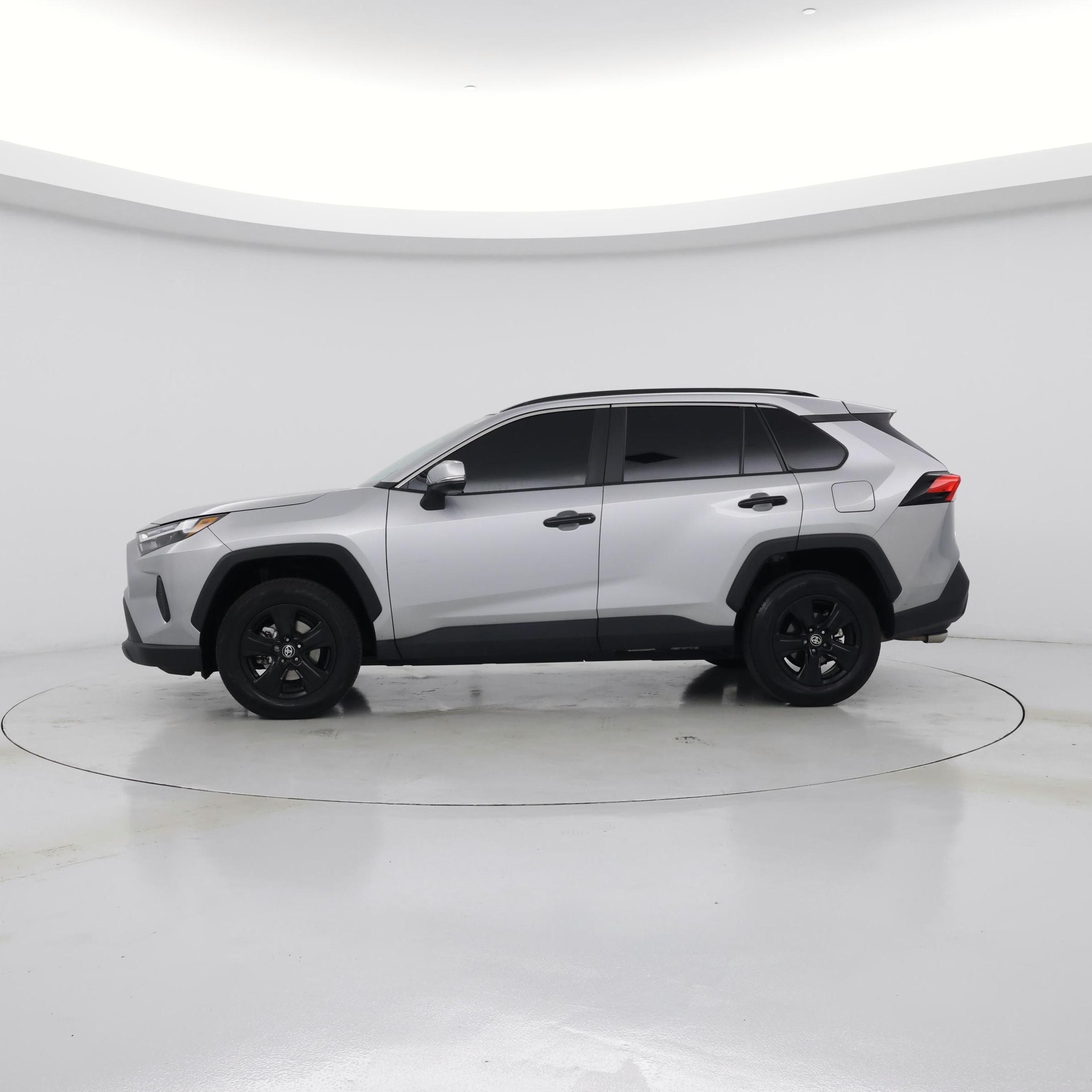 Thumbnail: 2025 Toyota RAV4 - 3