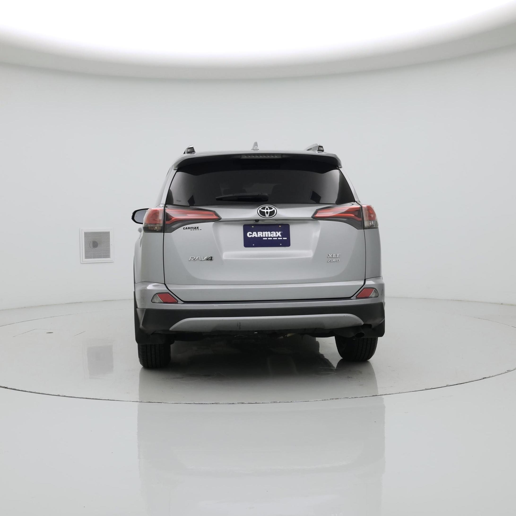 Thumbnail: 2018 Toyota RAV4 - 6