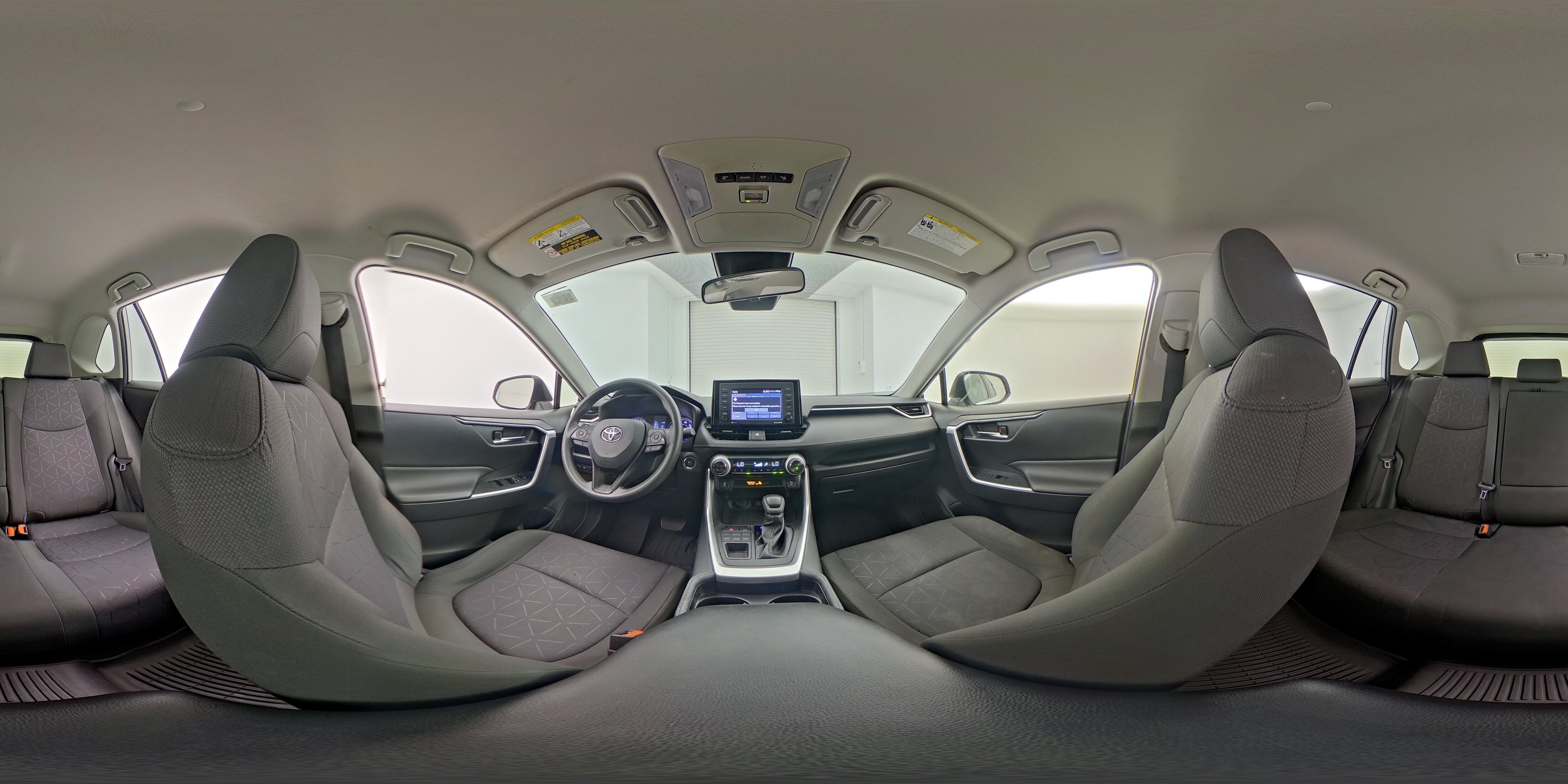 2020 Toyota RAV4 XLE - Photo 24