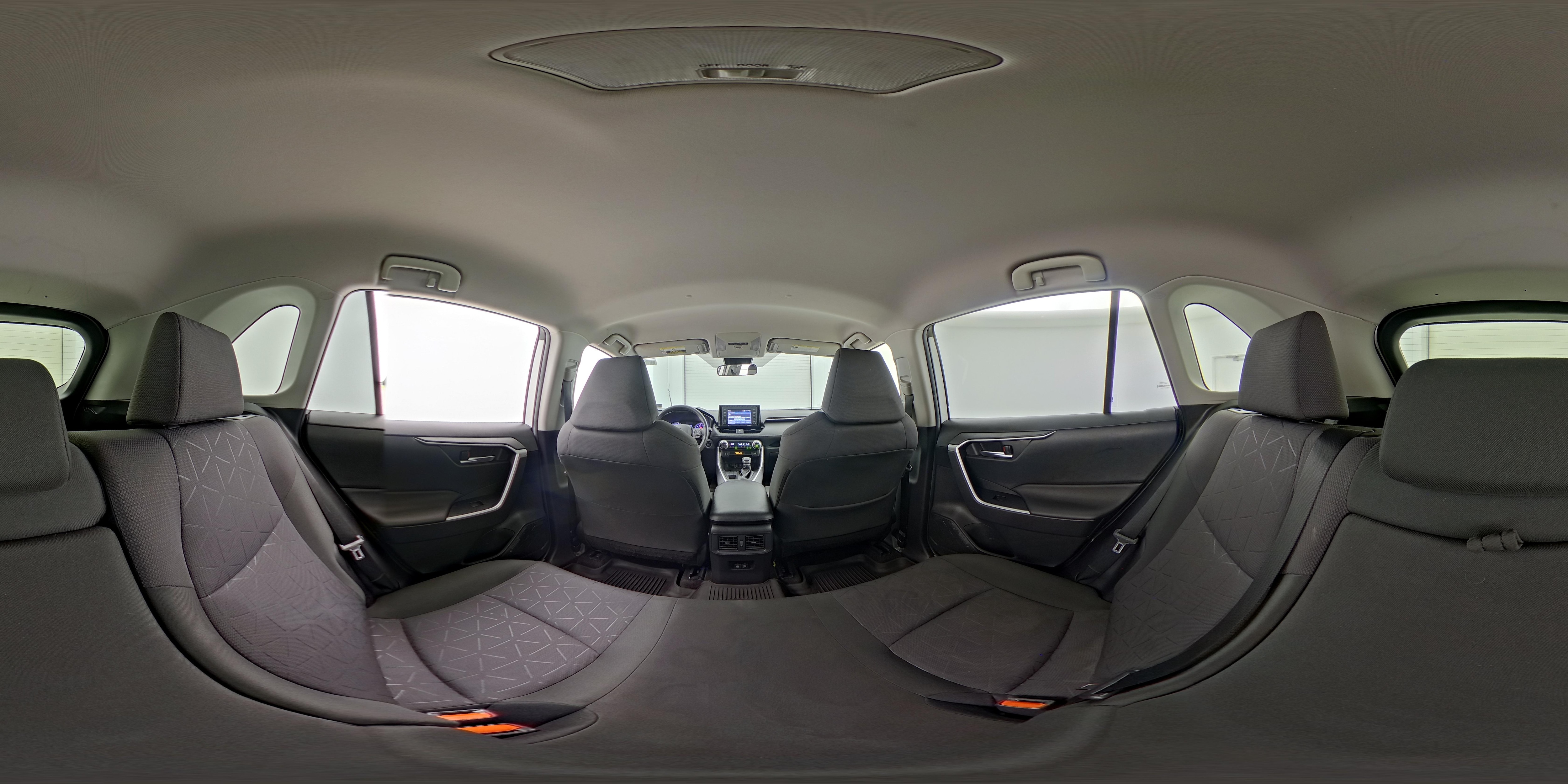 2020 Toyota RAV4 XLE - Photo 25