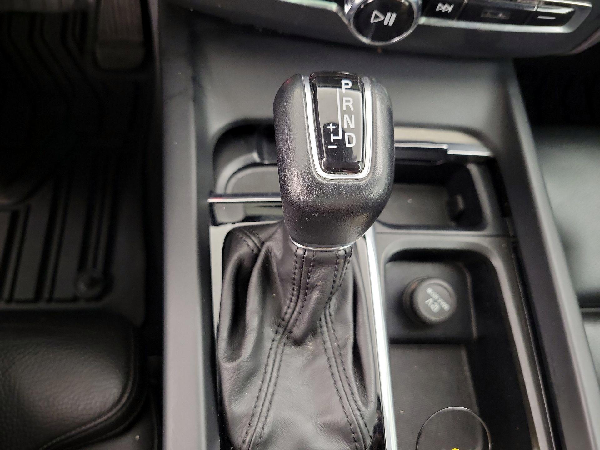 Thumbnail: 2019 Volvo XC60 - 18