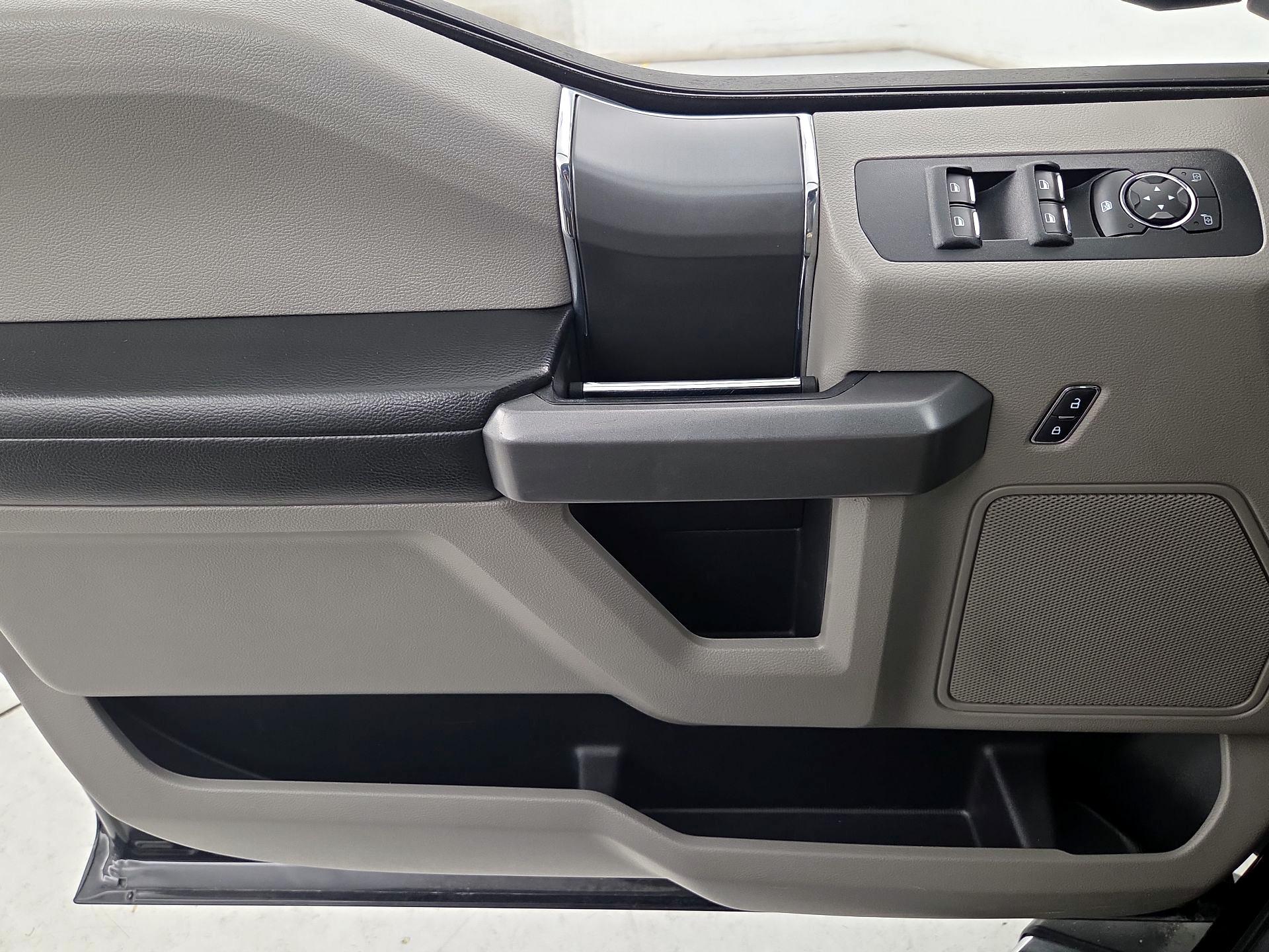 Thumbnail: 2016 Ford F-150 - 12