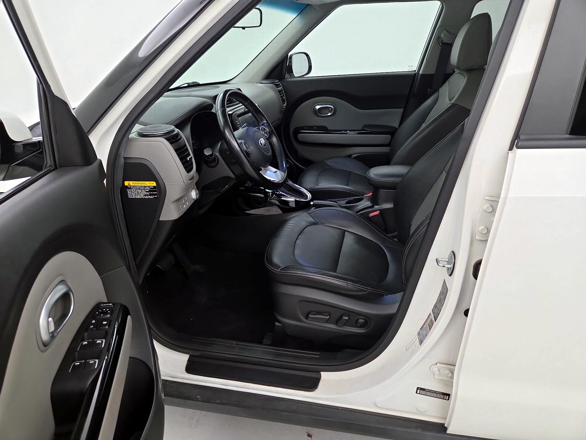 Thumbnail: 2018 Kia Soul - 11