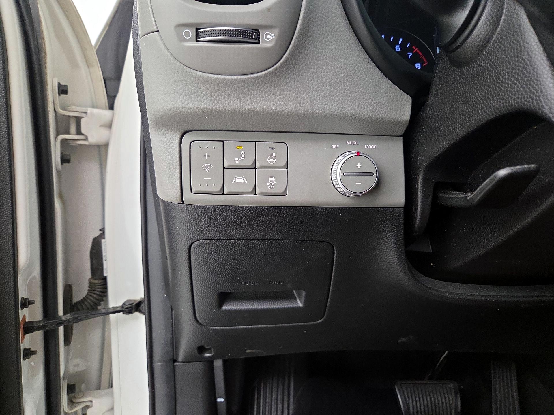 Thumbnail: 2018 Kia Soul - 13
