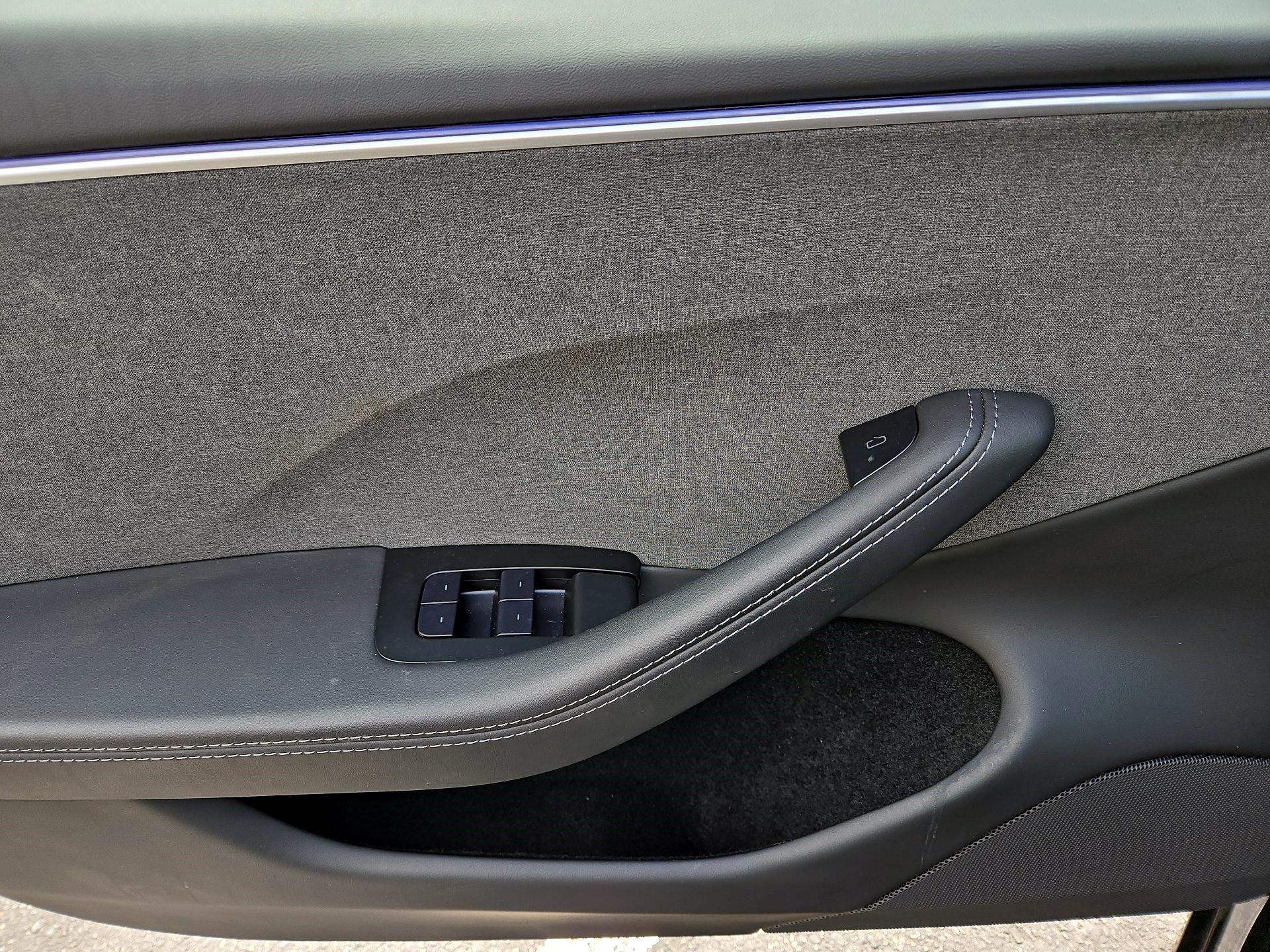 Thumbnail: 2025 Tesla Model 3 - 10