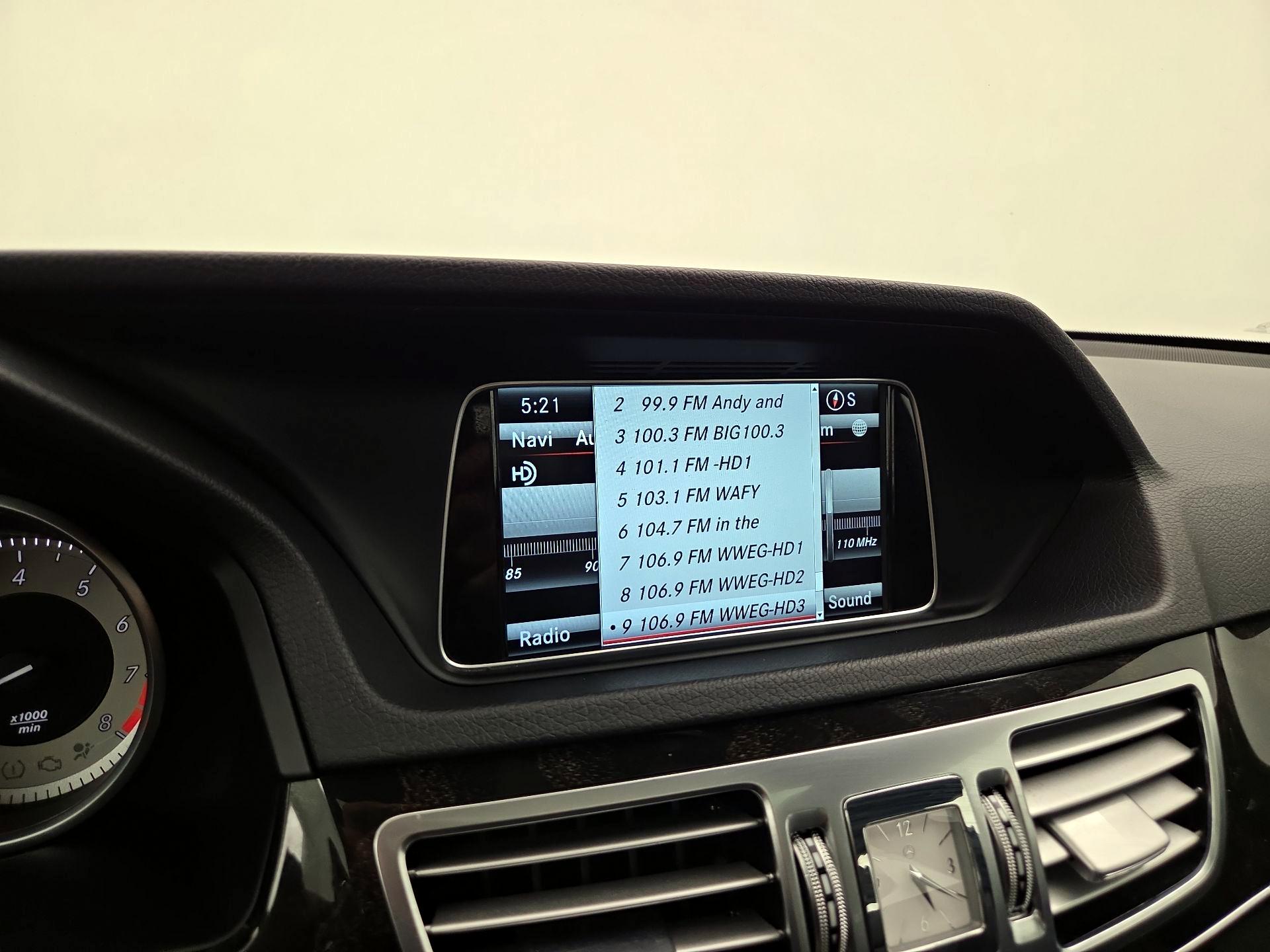 Thumbnail: 2015 Mercedes-Benz E-Class - 15
