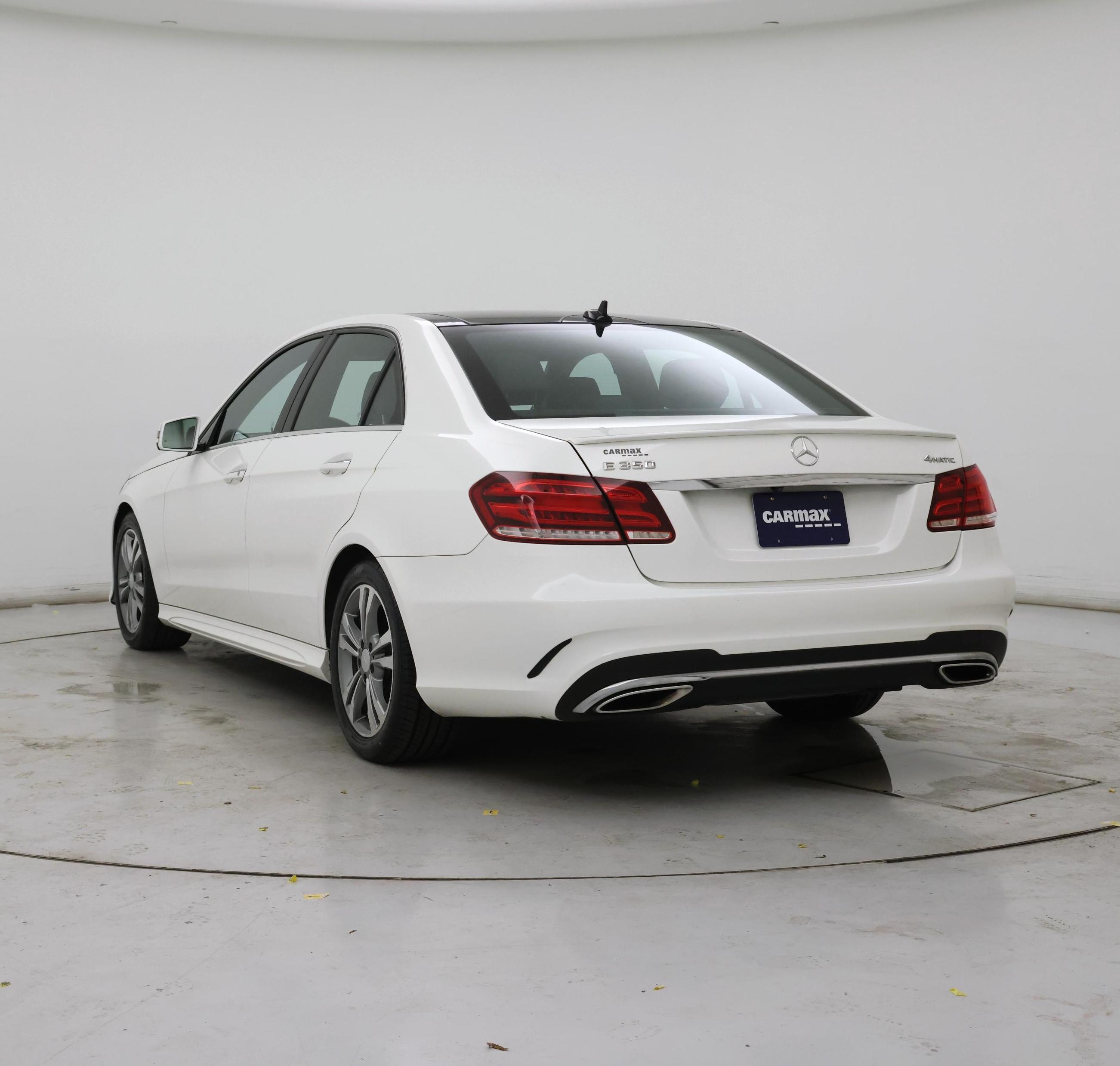 Thumbnail: 2015 Mercedes-Benz E-Class - 2