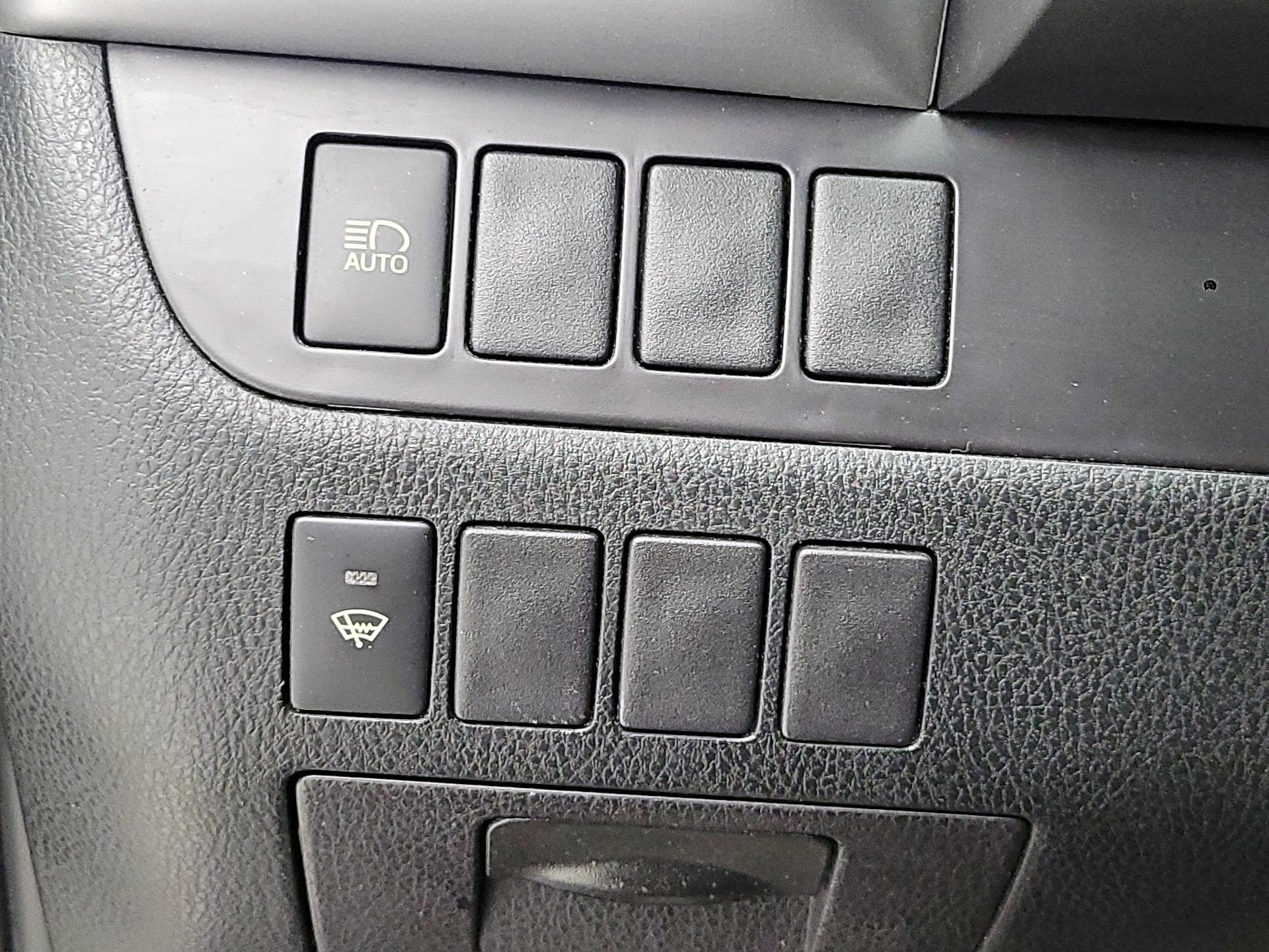 Thumbnail: 2019 Toyota Highlander - 13