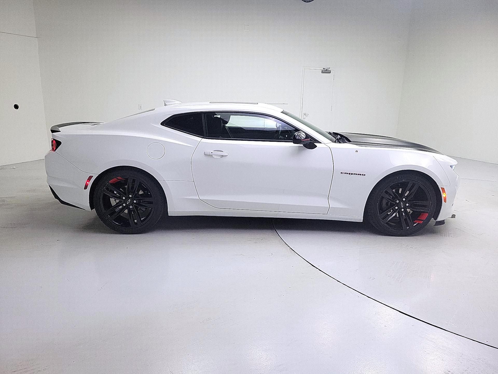 Thumbnail: 2022 Chevrolet Camaro - 4