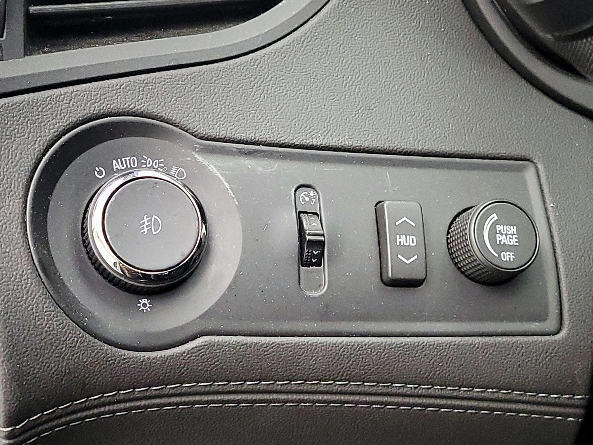 Thumbnail: 2016 Buick LaCrosse - 13