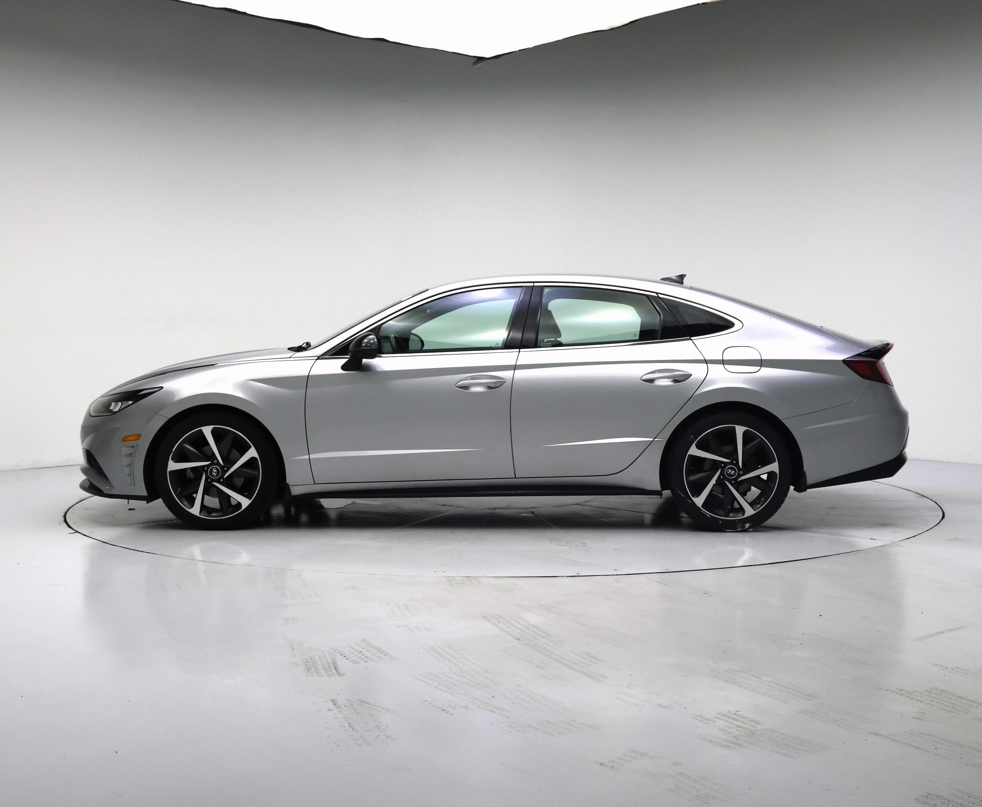 Thumbnail: 2021 Hyundai Sonata - 3